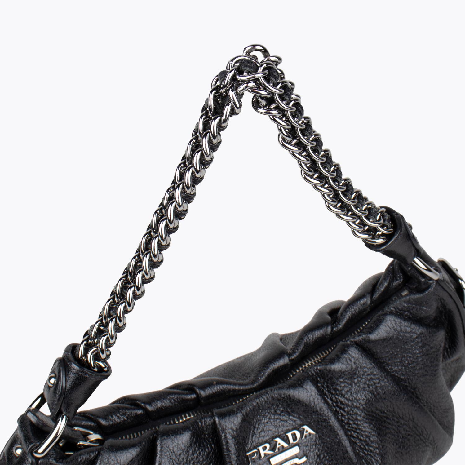 Prada Cervo Lux Leather Chain Shoulder Bag In Excellent Condition In Sundbyberg, SE
