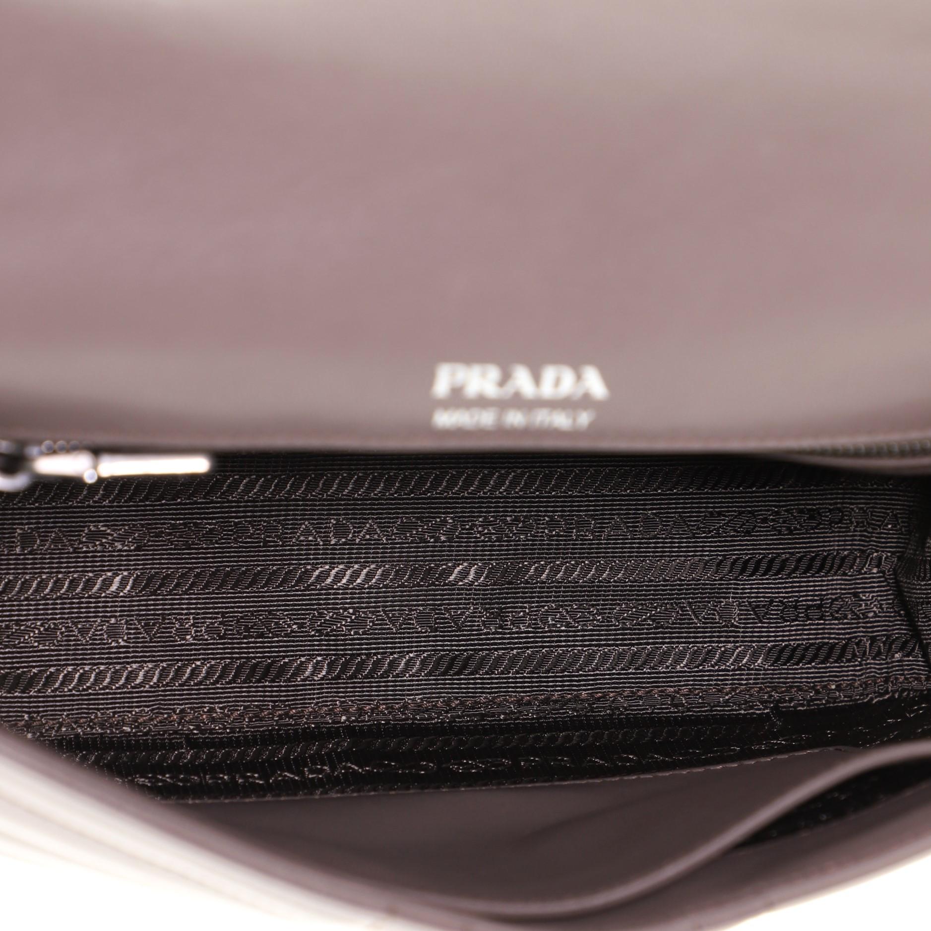 Prada Chain Flap Shoulder Bag Diagramme Quilted Leather Medium In Excellent Condition In NY, NY