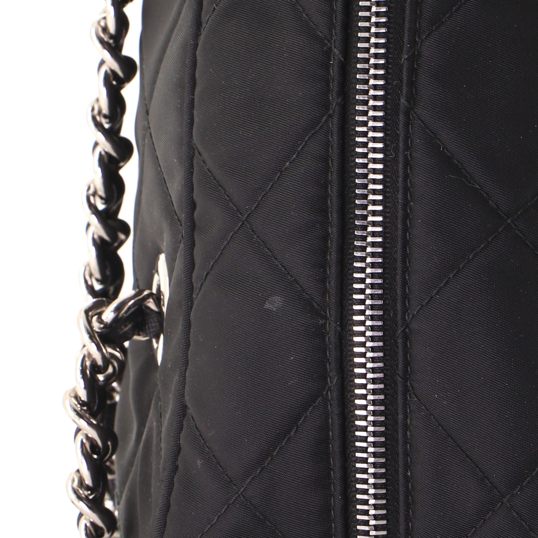  Prada Chain Shoulder Bag Quilted Tessuto Medium In Good Condition In NY, NY