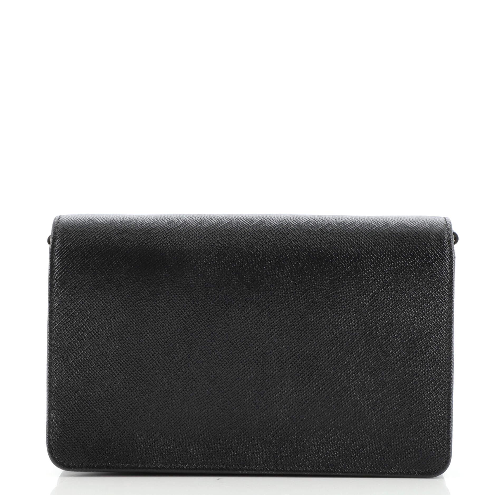 Prada Chain Wallet Crossbody Saffiano Leather In Good Condition In NY, NY