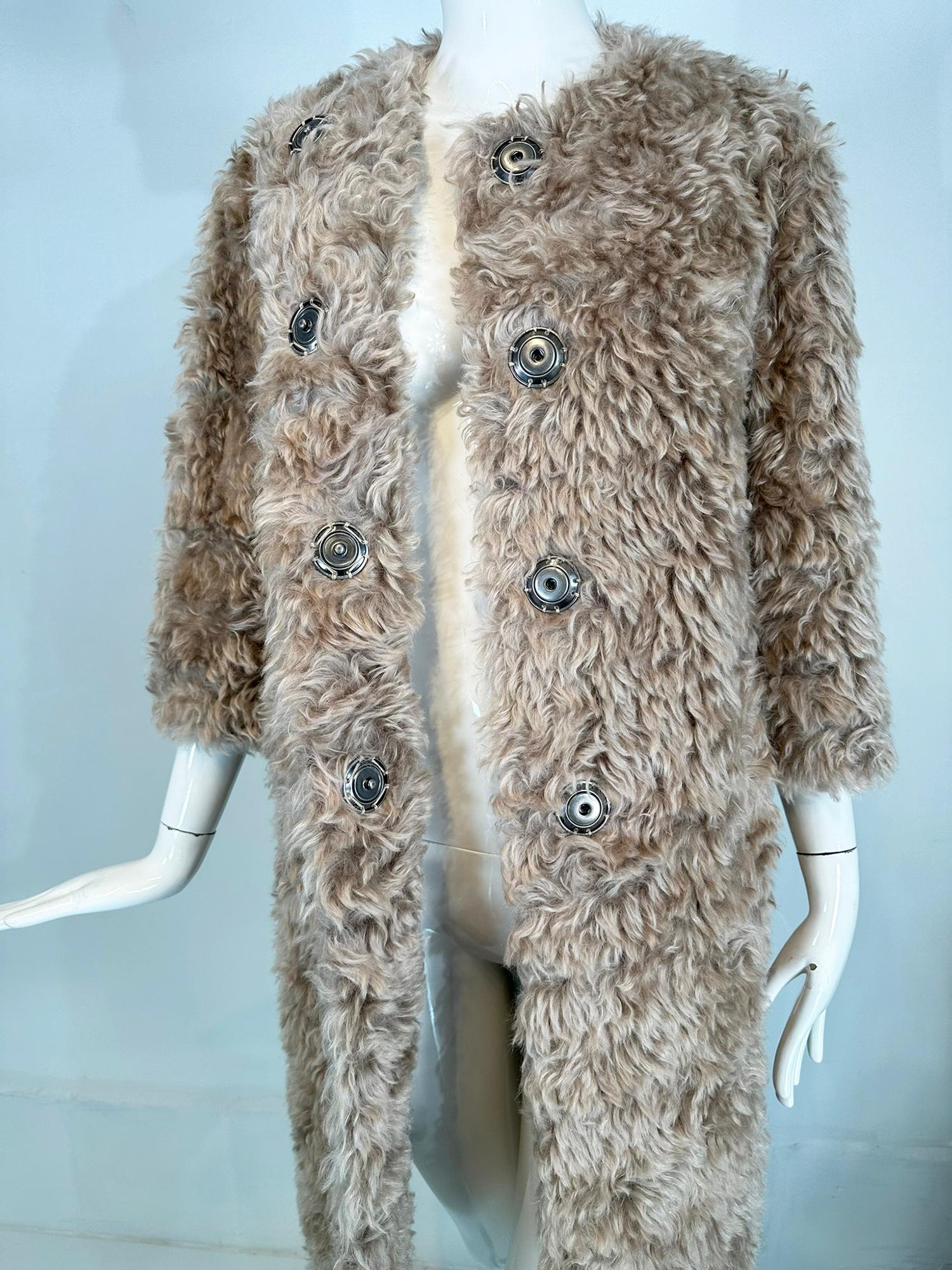 Prada Champagne Mohair Jewel Neck Big Snaps Faux Fur Teddy Bear Coat 38 For Sale 8