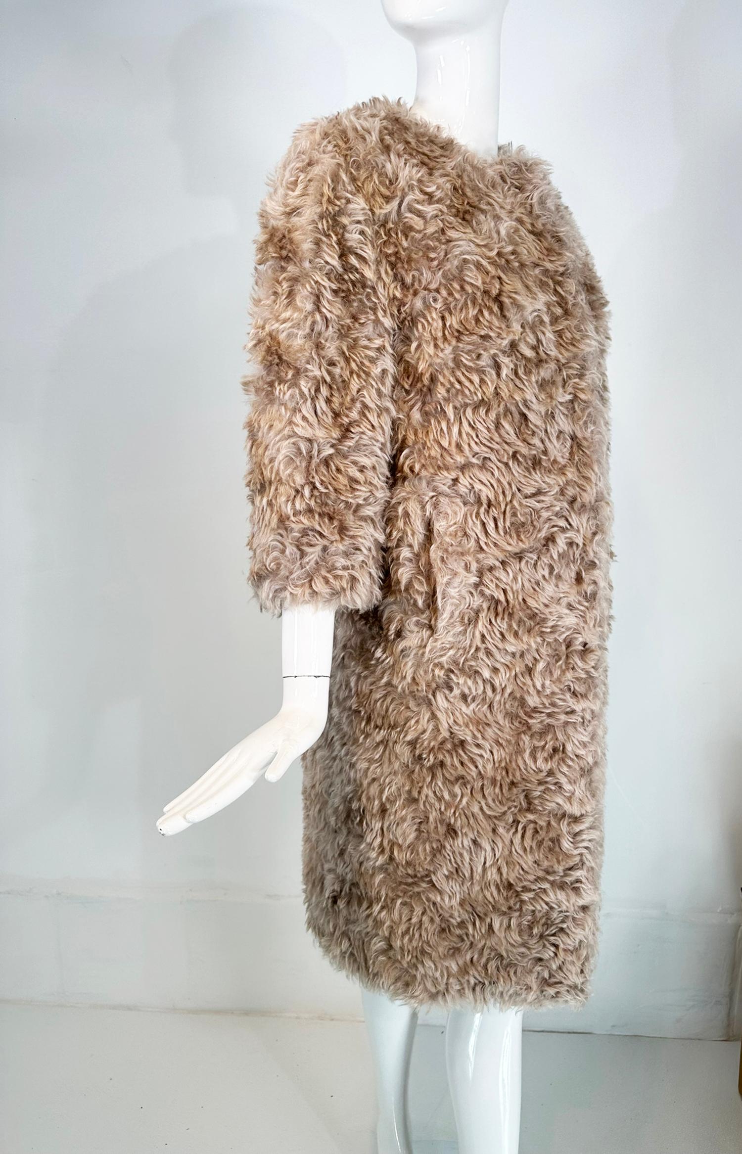 Prada Champagne Mohair Jewel Neck Big Snaps Faux Fur Teddy Bear Coat 38 In Good Condition For Sale In West Palm Beach, FL