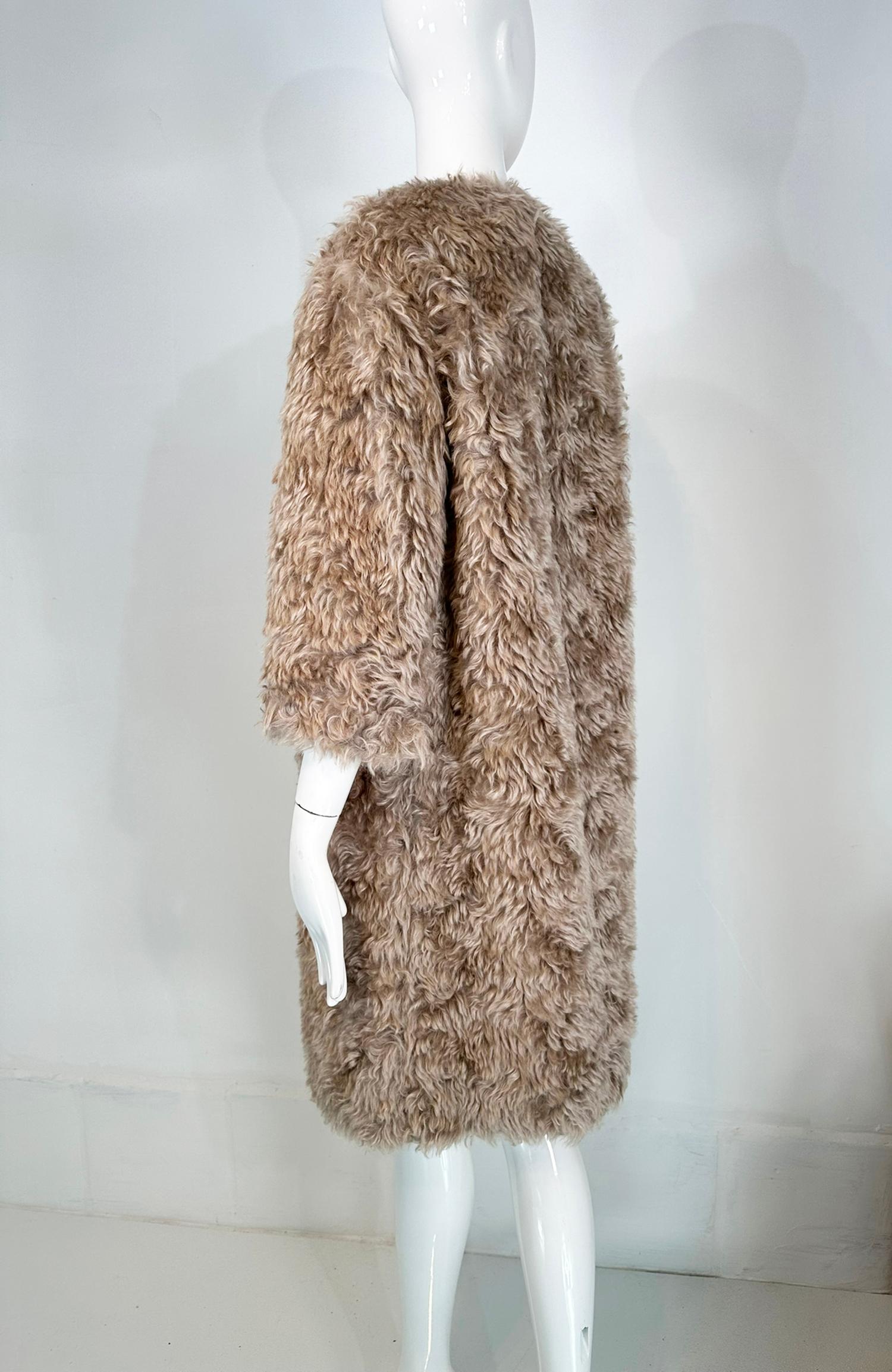 Prada Champagne Mohair Jewel Neck Big Snaps Faux Fur Teddy Bear Coat 38 For Sale 5