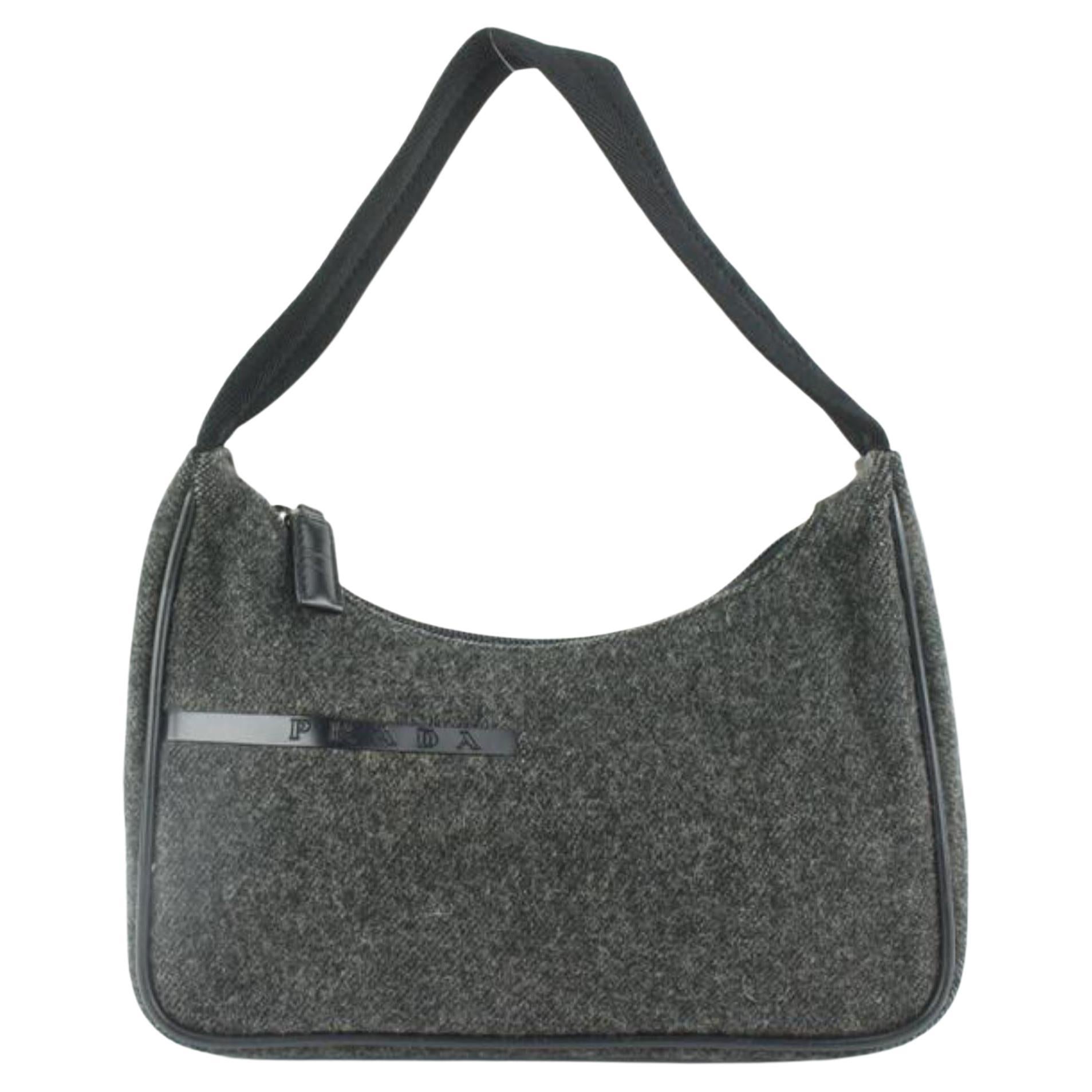 Prada Mini Hobo-Umhängetasche aus Wolle in Anthrazitgrau 13p36