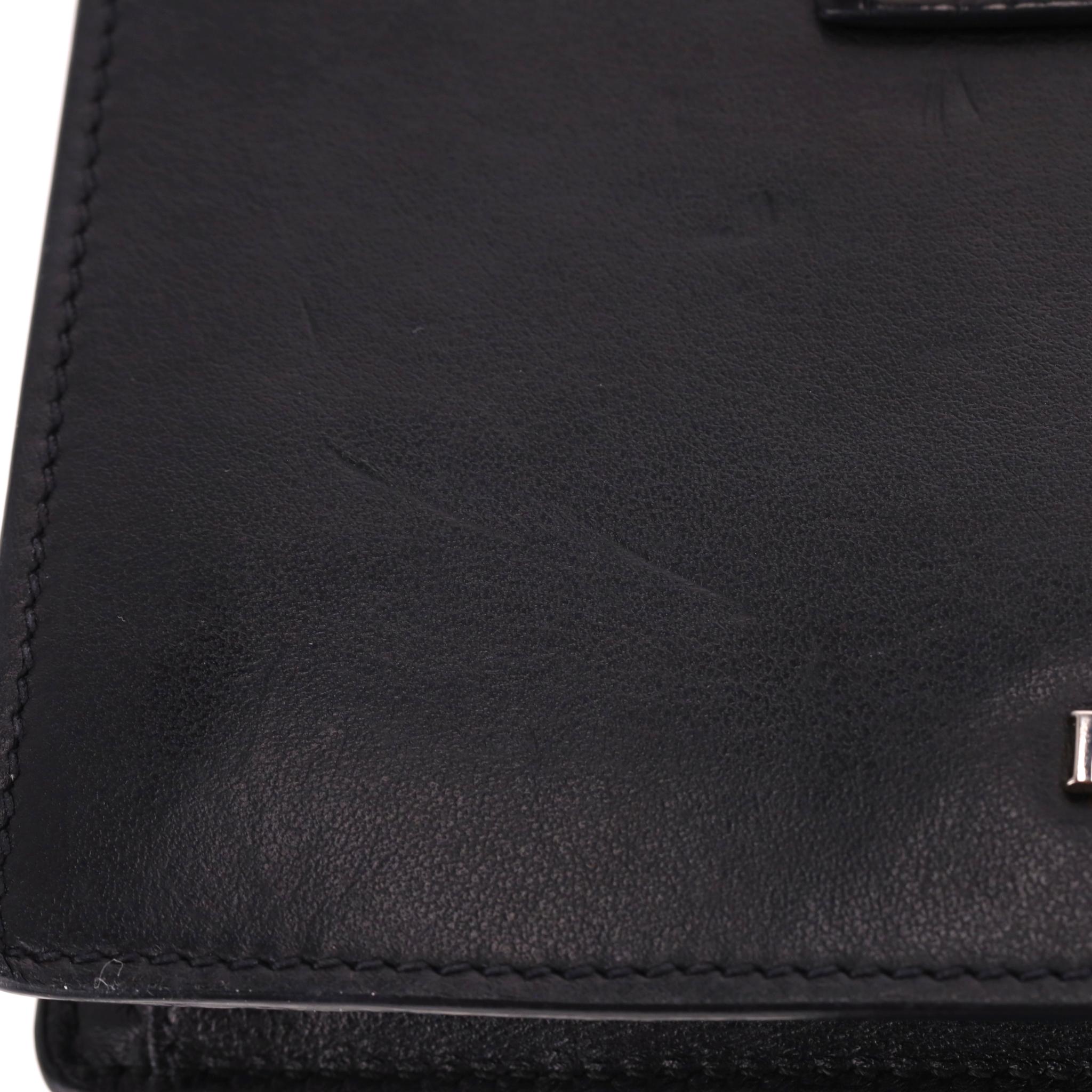 Borsa Prada City con nastro in pelle e cristalli con tracolla in resina e cristalli in vendita 8