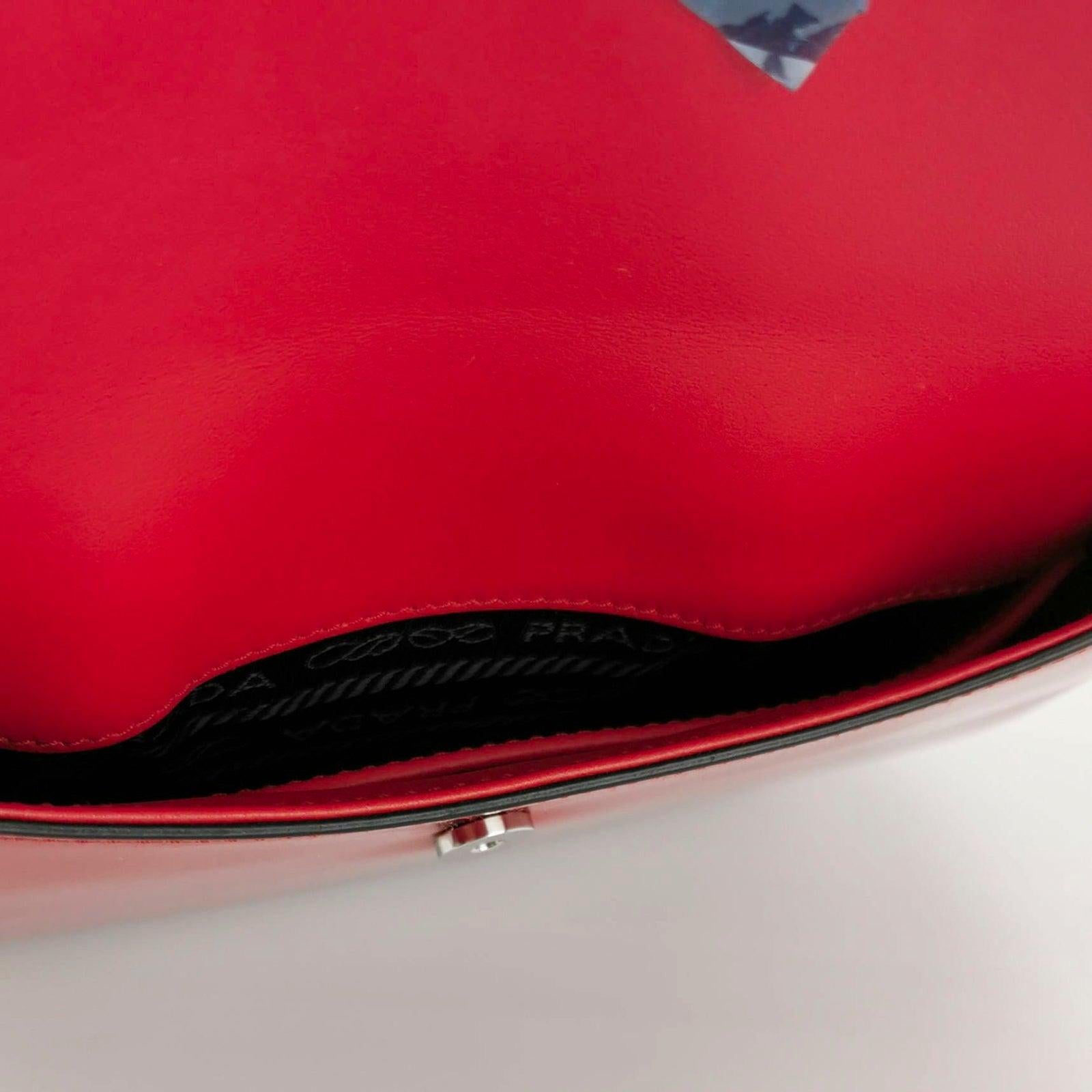 Prada Cleo Flap Red Leather Small Shoulder bag In Excellent Condition In AUBERVILLIERS, FR