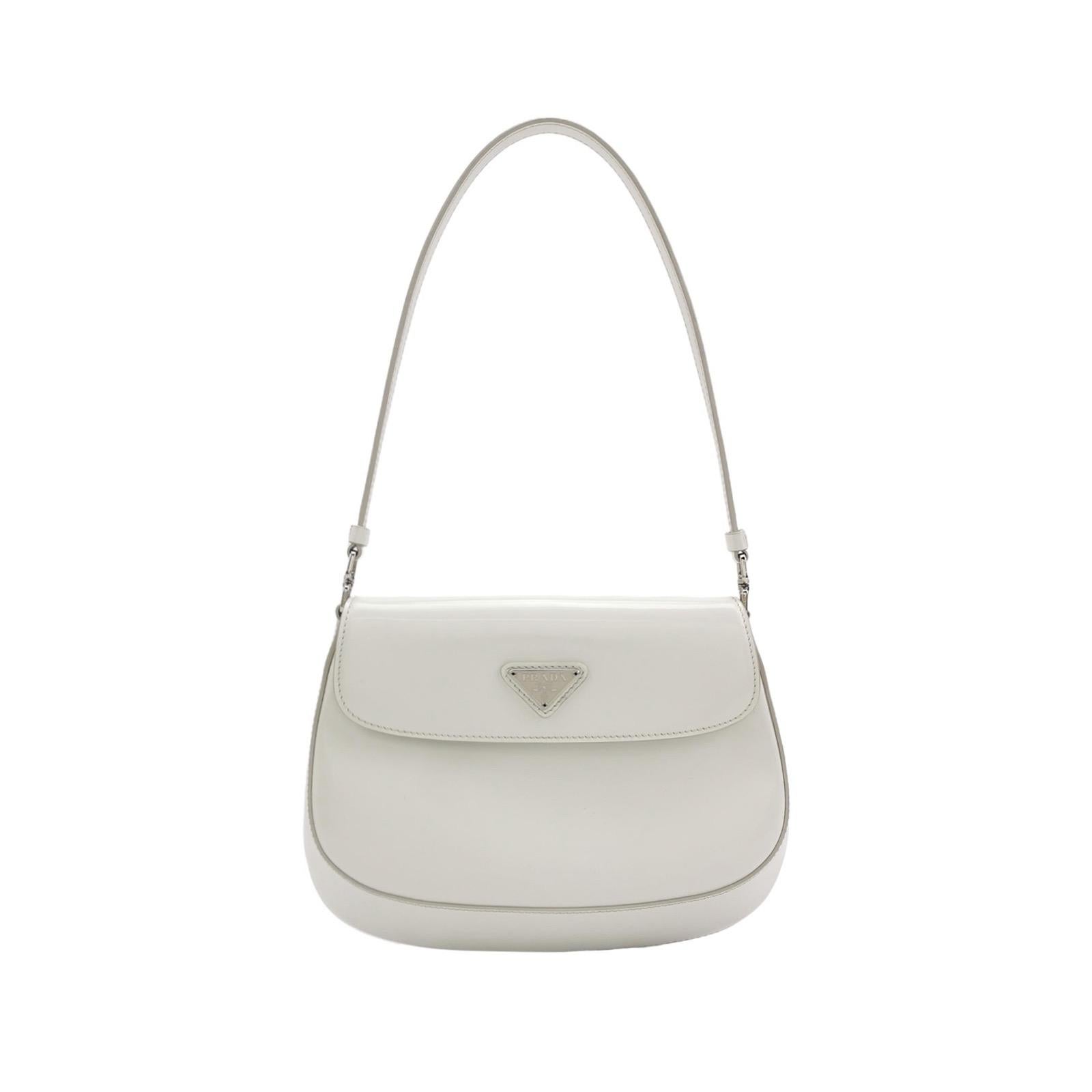 Borsa a tracolla Cleo Flap di Prada in pelle bianca in vendita