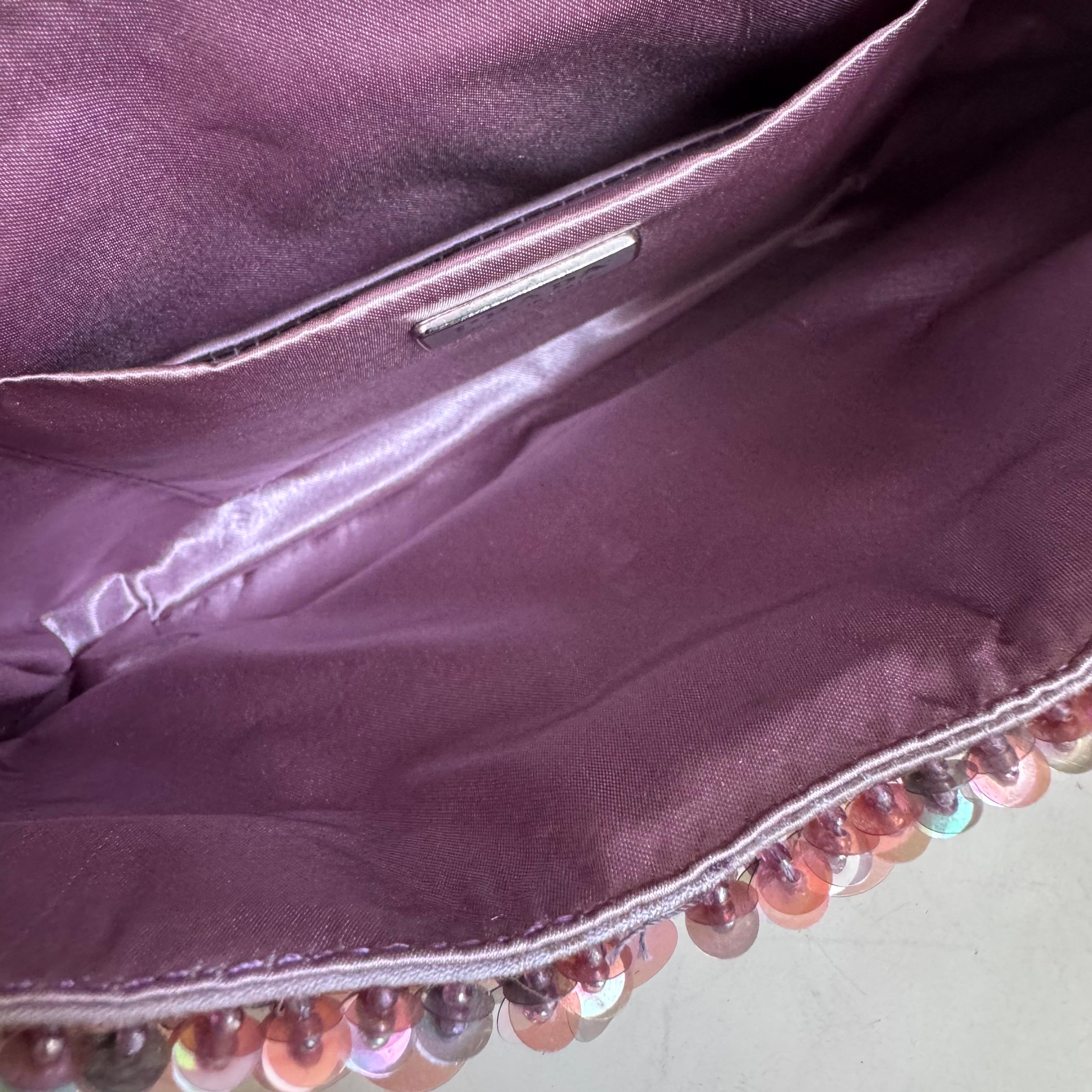 Prada Cleo Vintage Lila Seide und Pailletten Abend Handtasche im Angebot 15