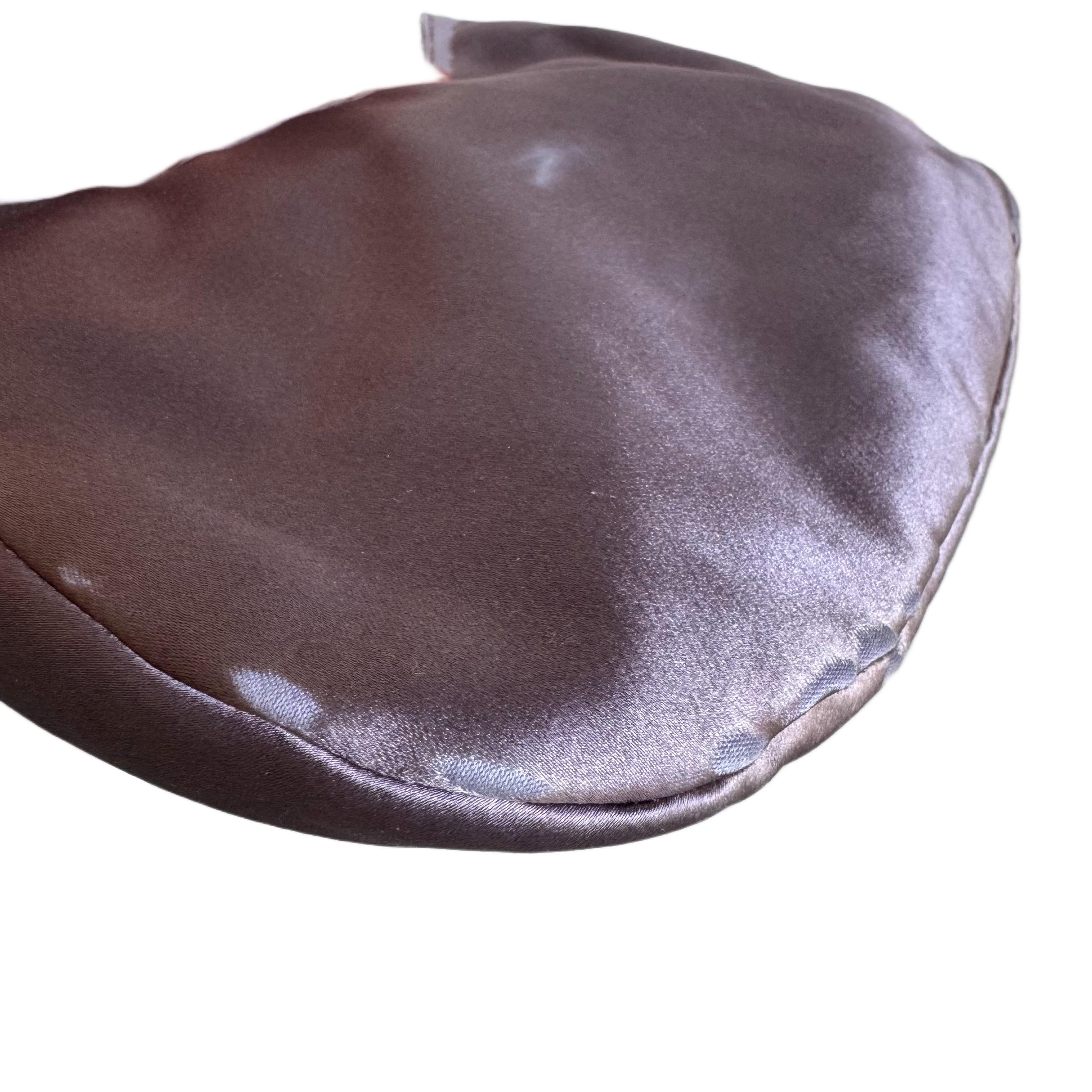 Prada Cleo Vintage Lila Seide und Pailletten Abend Handtasche im Angebot 3