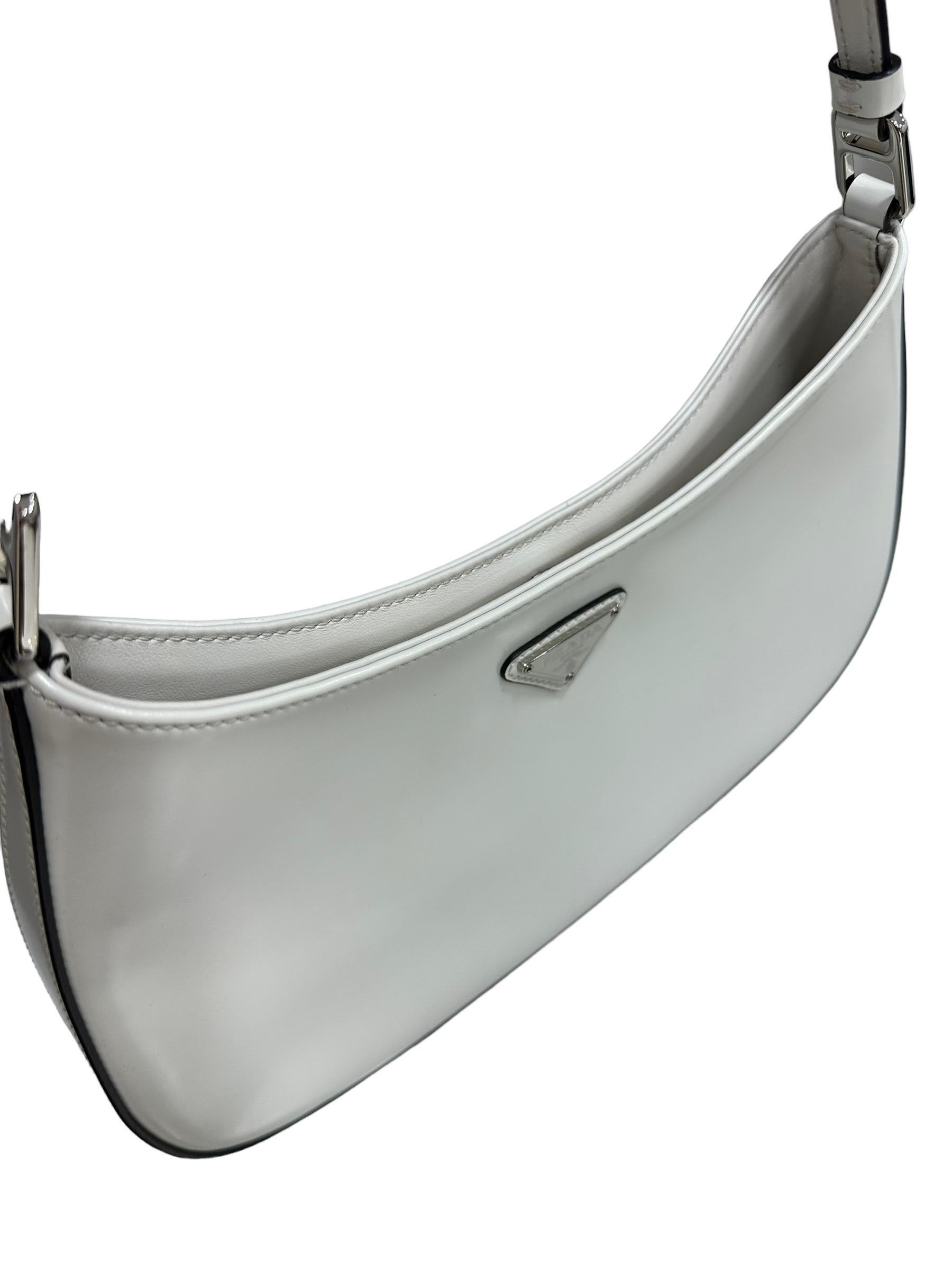 Prada Cleo White Leather Shoulder Bag In Good Condition In Torre Del Greco, IT