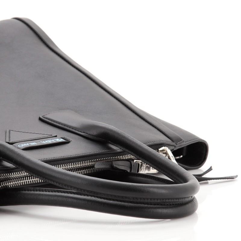 Prada Concept Tote mit doppeltem Reißverschluss aus Kalbsleder Medium 3