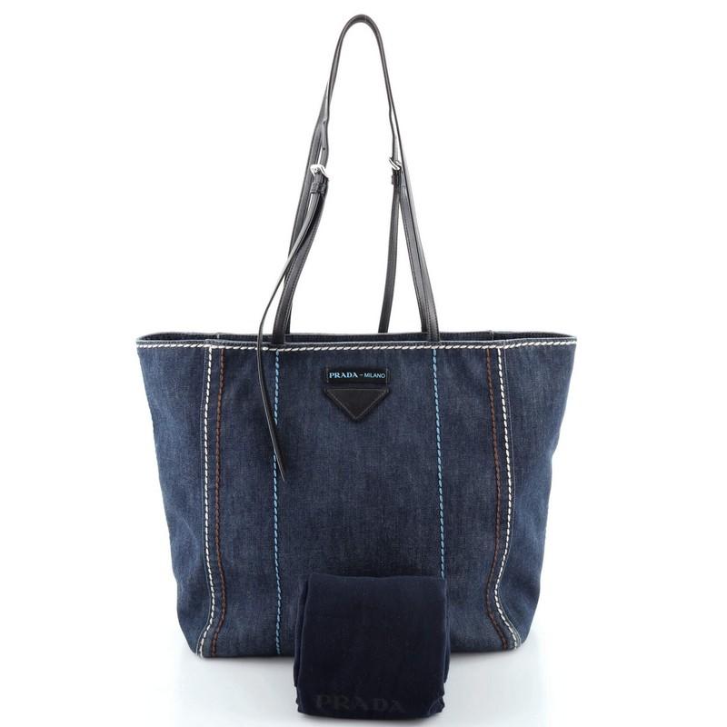 Condition: Fair. Odor in interior. Creasing on exterior, moderate wear on base and opening edges, moderate wear and scuffs on leather trims and straps. Heavy cracking, splitting and peeling on strap wax edges, scratches on hardware.
Accessories: