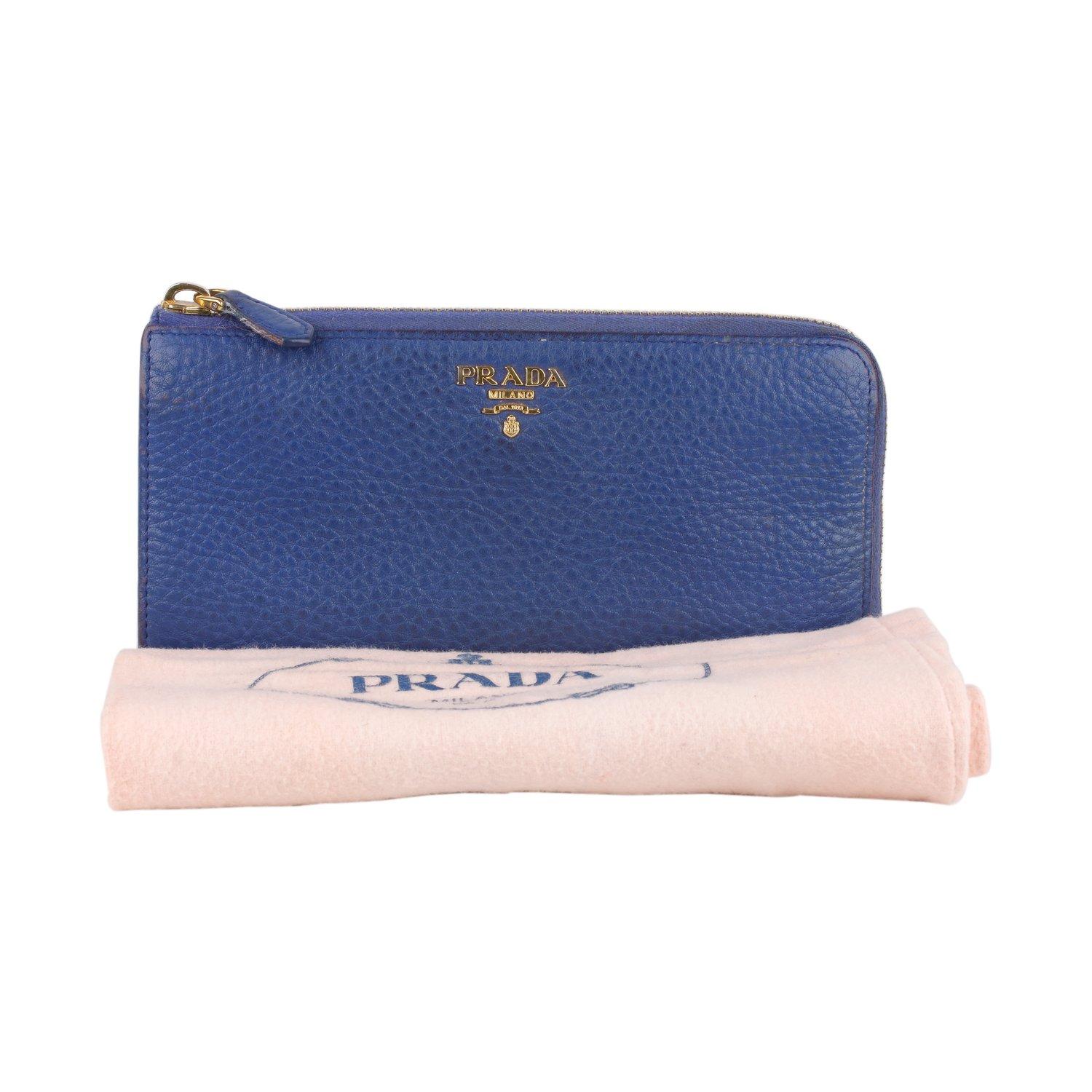 MATERIAL: Leather COLOR: Blue MODEL: Wallet GENDER: Women SIZE: Medium COUNTRY OF MANUFACTURE: Italy Condition CONDITION DETAILS: C: FAIR CONDITION - Well used, with noticeable defects - This item has some visible wear of use, please READ CAREFULLY