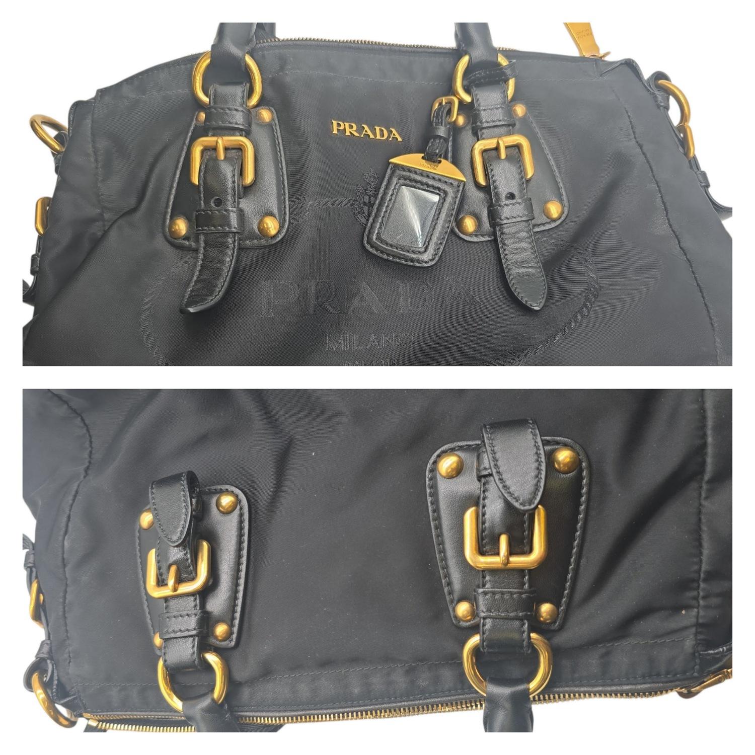 Prada Convertible Belted Logo Tote Tessuto Medium in vendita 2