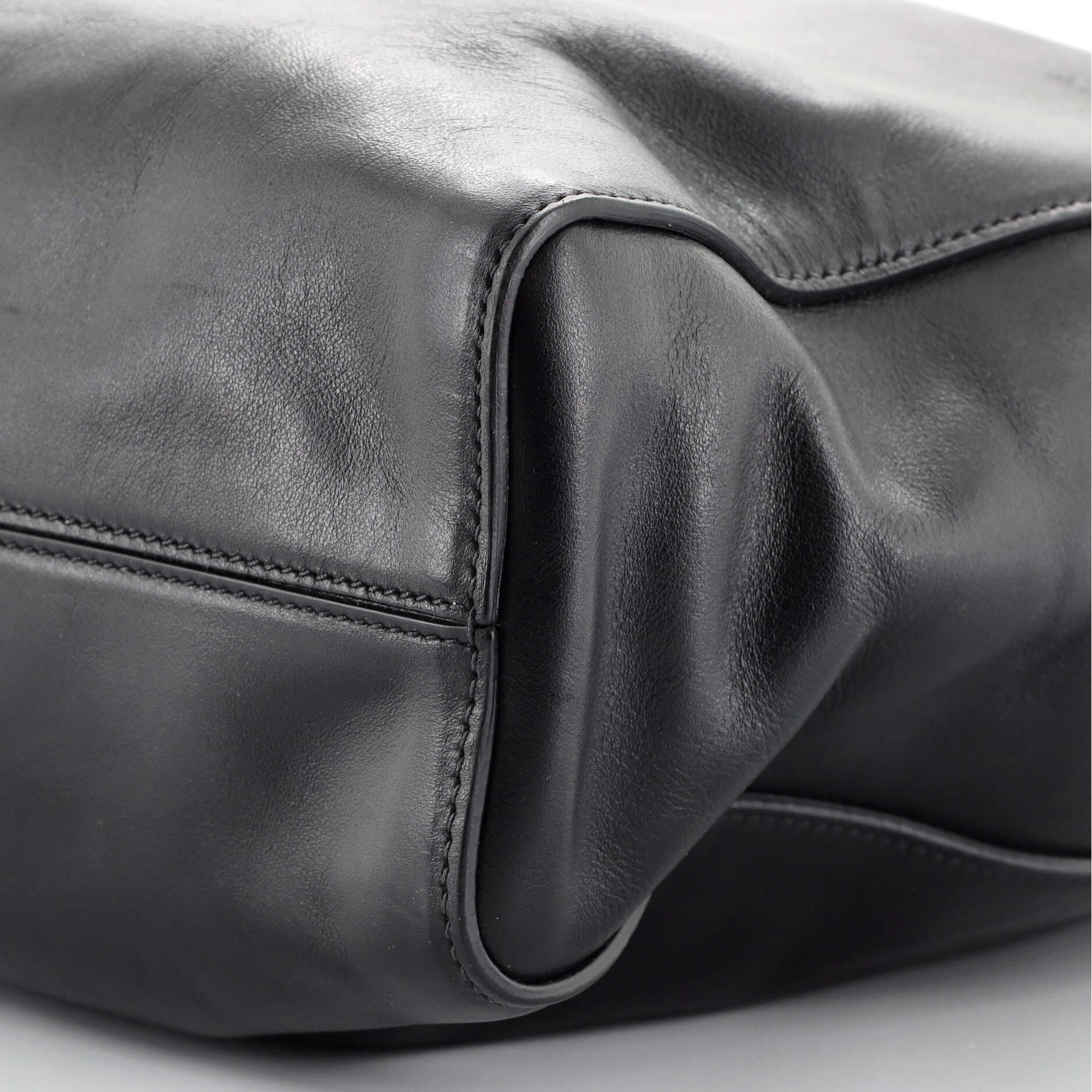 Prada Convertible Tote mit Schnalle Soft Calf Large 2