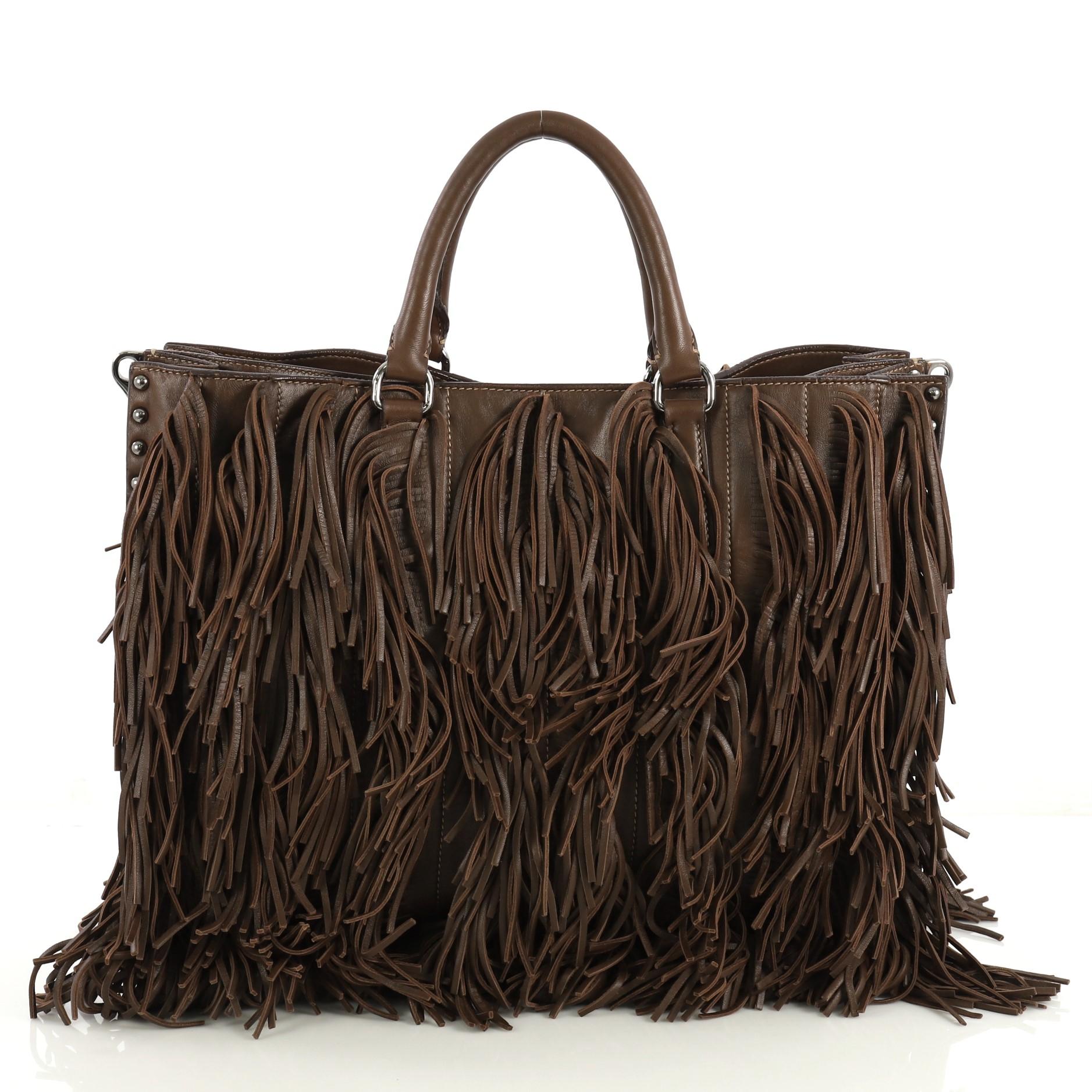 Prada Convertible Tote mit Fransen und Nieten aus Nappaleder Medium (Schwarz)