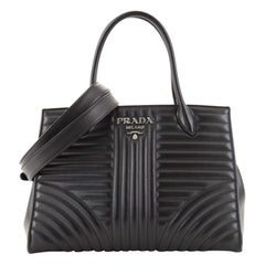 Prada Convertible Open Tote Diagramme Gestepptes Leder Medium