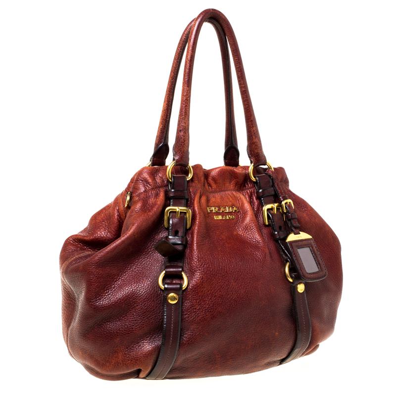 Prada Copper Leather Vitello Daino Hobo In Fair Condition In Dubai, Al Qouz 2