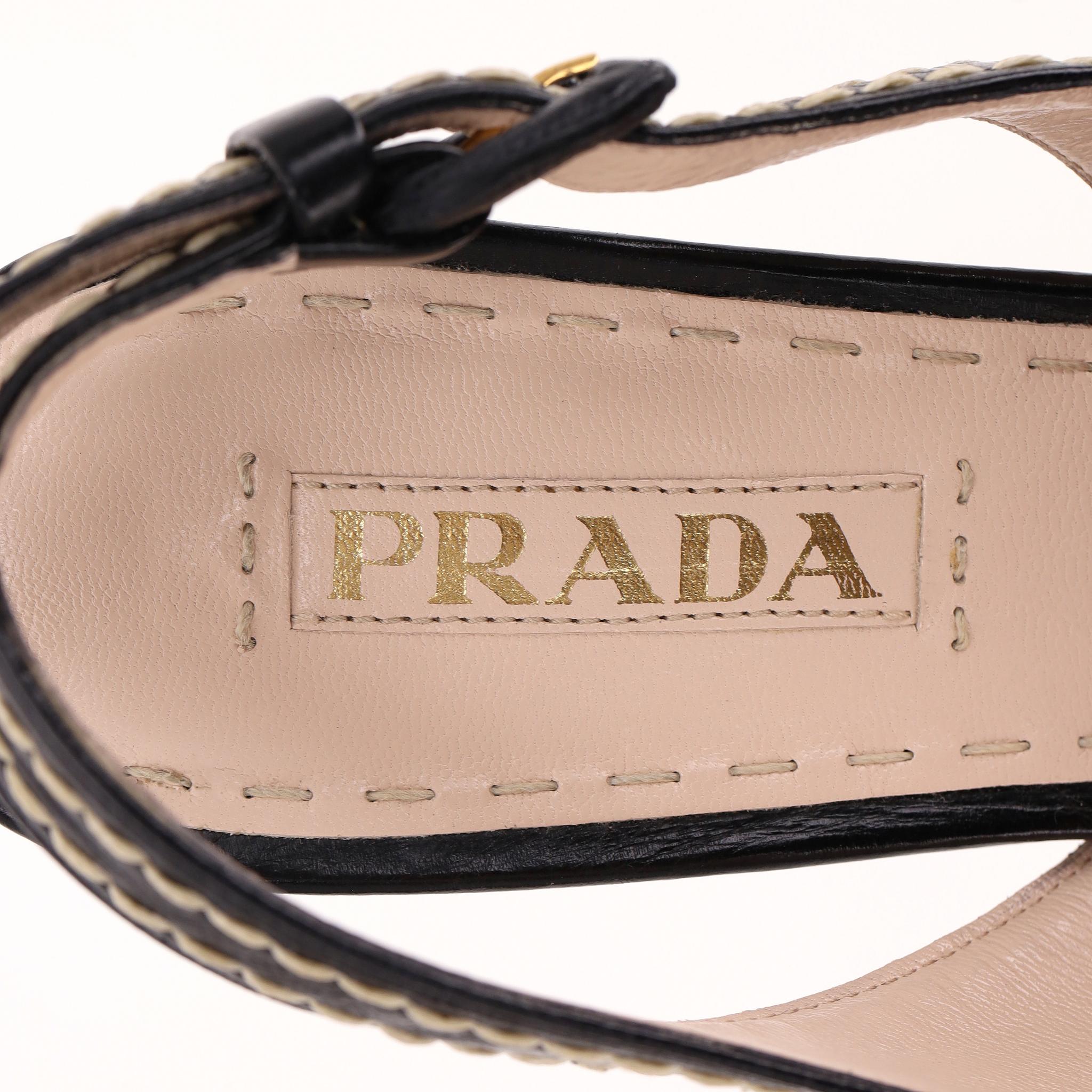 Prada Pumps in pelle con zeppa in sughero in vendita 1