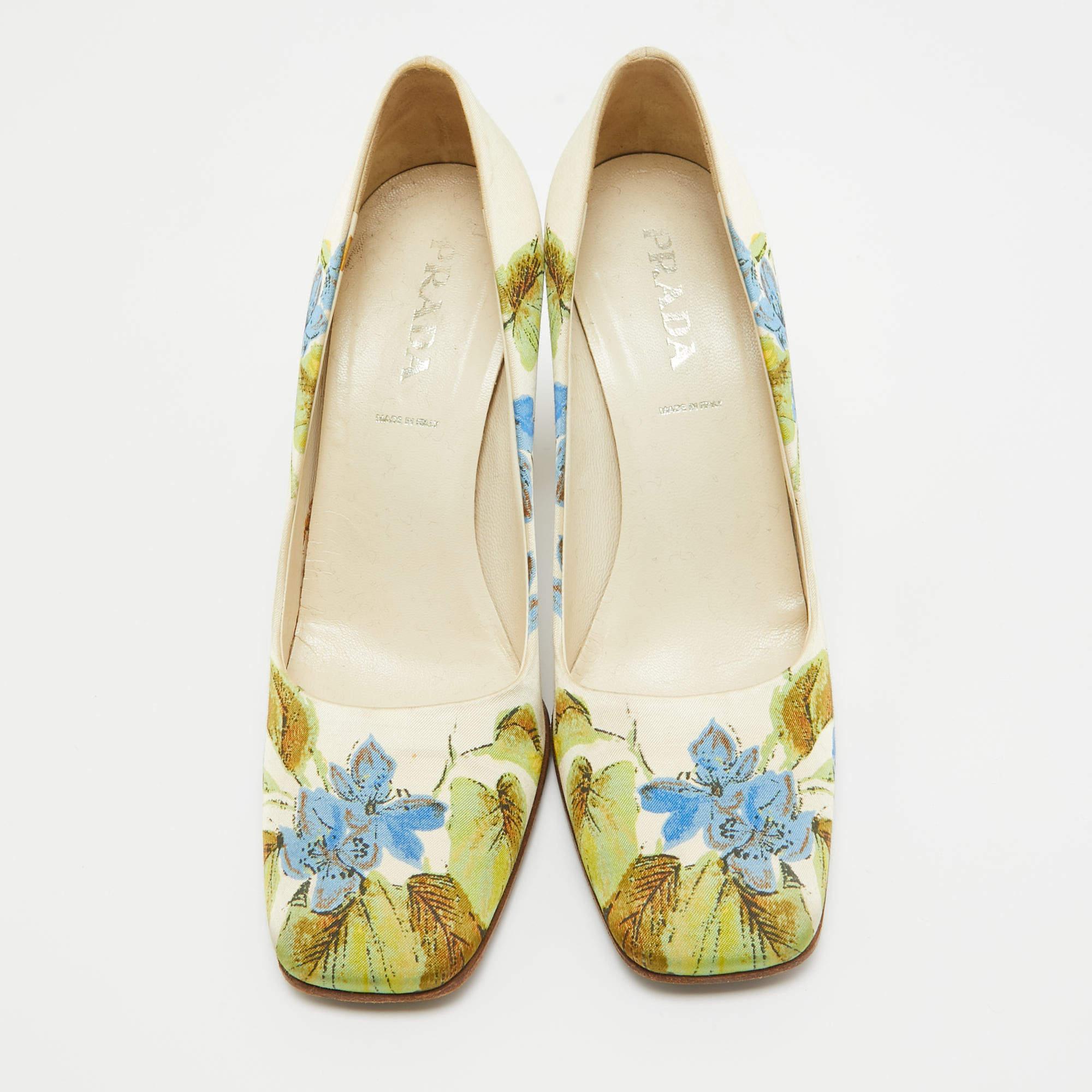 Beige Prada Cream Floral Print Satin Square Toe Pumps Size 36.5 For Sale