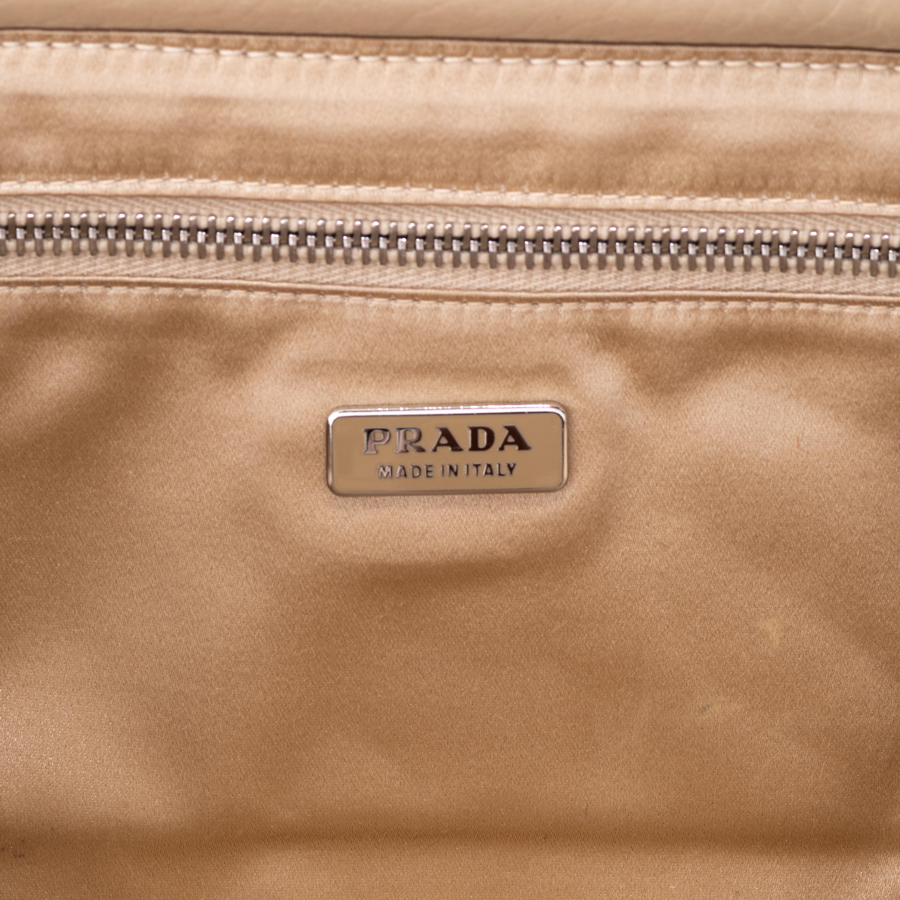 Prada cream leather beaded flap bag with metal bar handle, ss 2003 In Excellent Condition For Sale In London, GB
