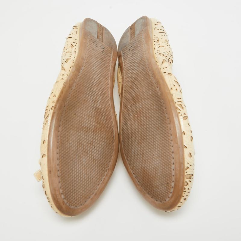 Prada Cream Patent Bow Ballet Flats Size 37.5 2