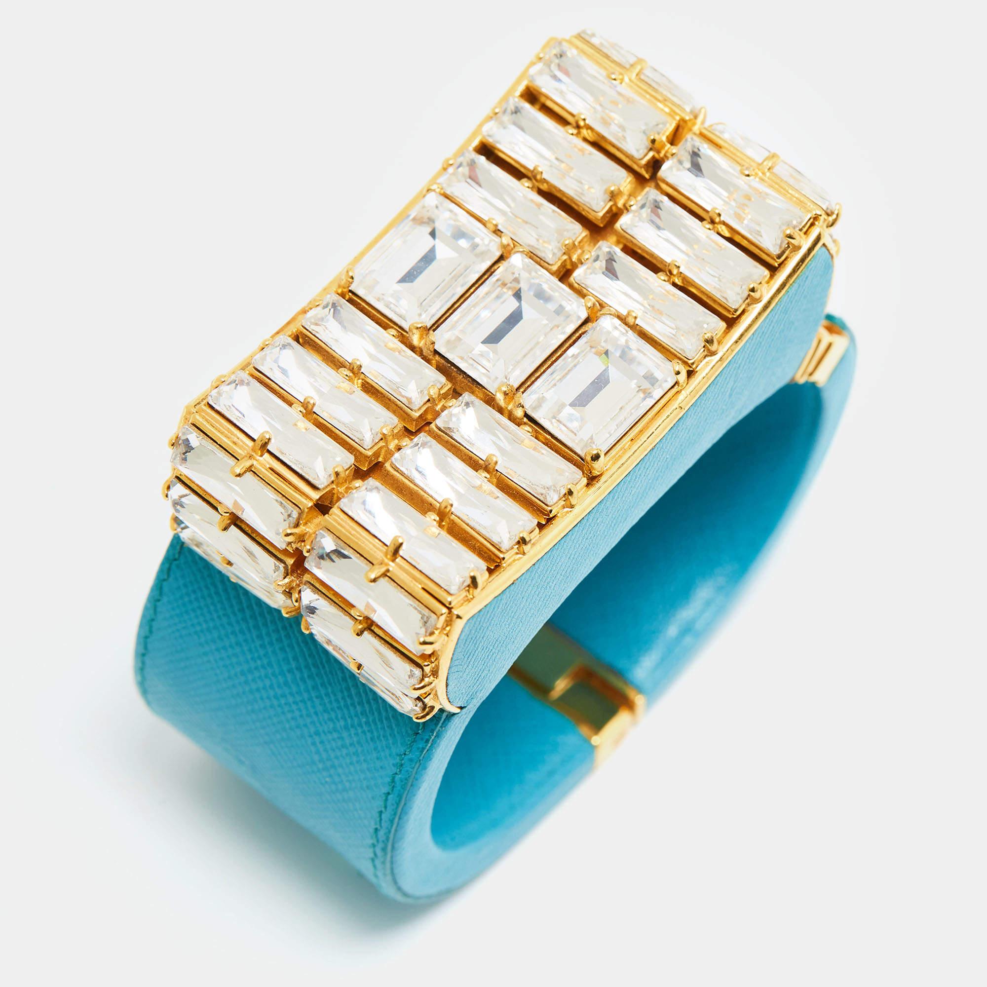 Prada brings this fabulous bracelet rendered in an elegant silhouette for the woman who is ready to ace every accessory game. It is sure to catch an eye and make your heart skip a beat. Flaunt it with your all looks, from formal to casual.

