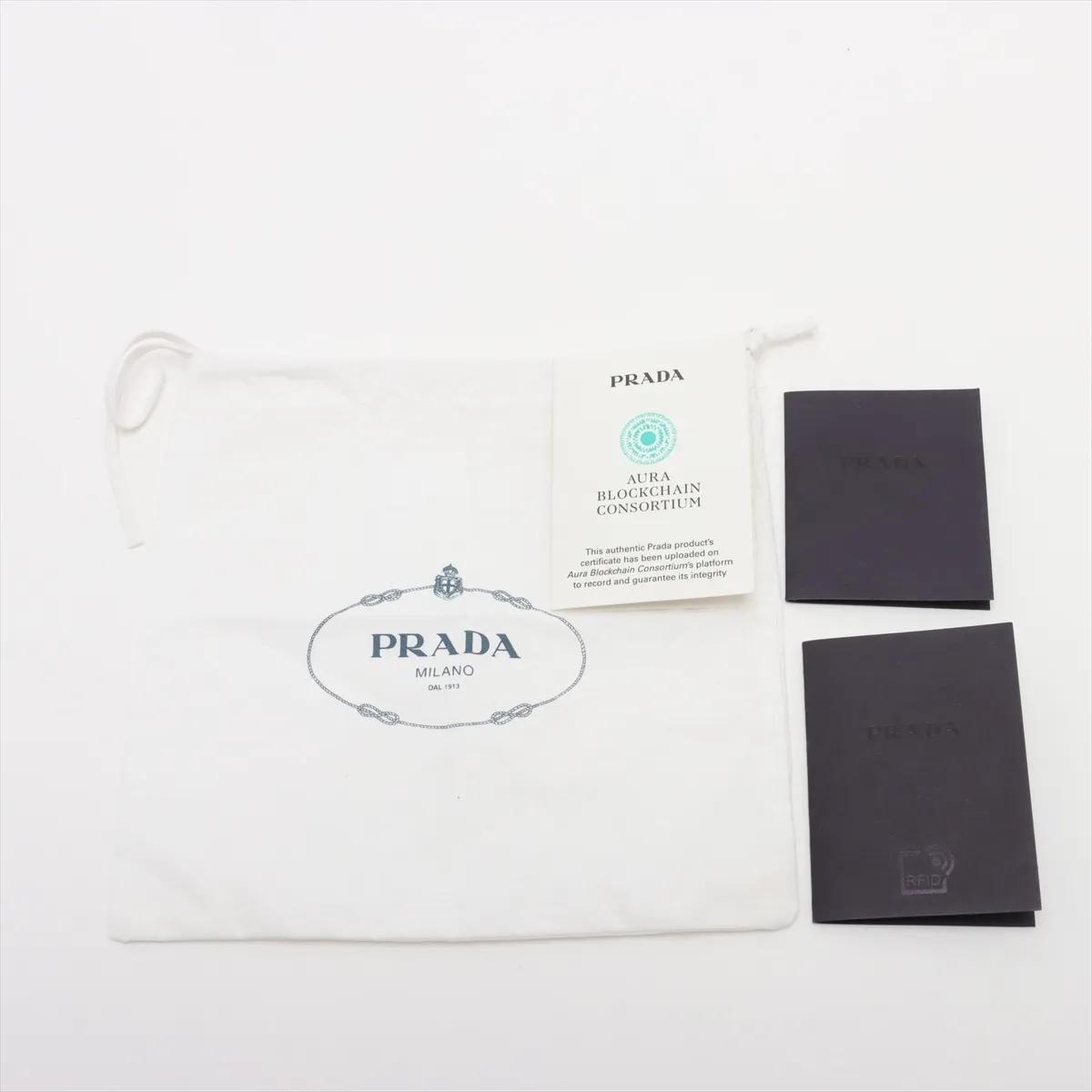 Prada: borsa a tracolla con cristalli e strass e catena in raso in vendita 7