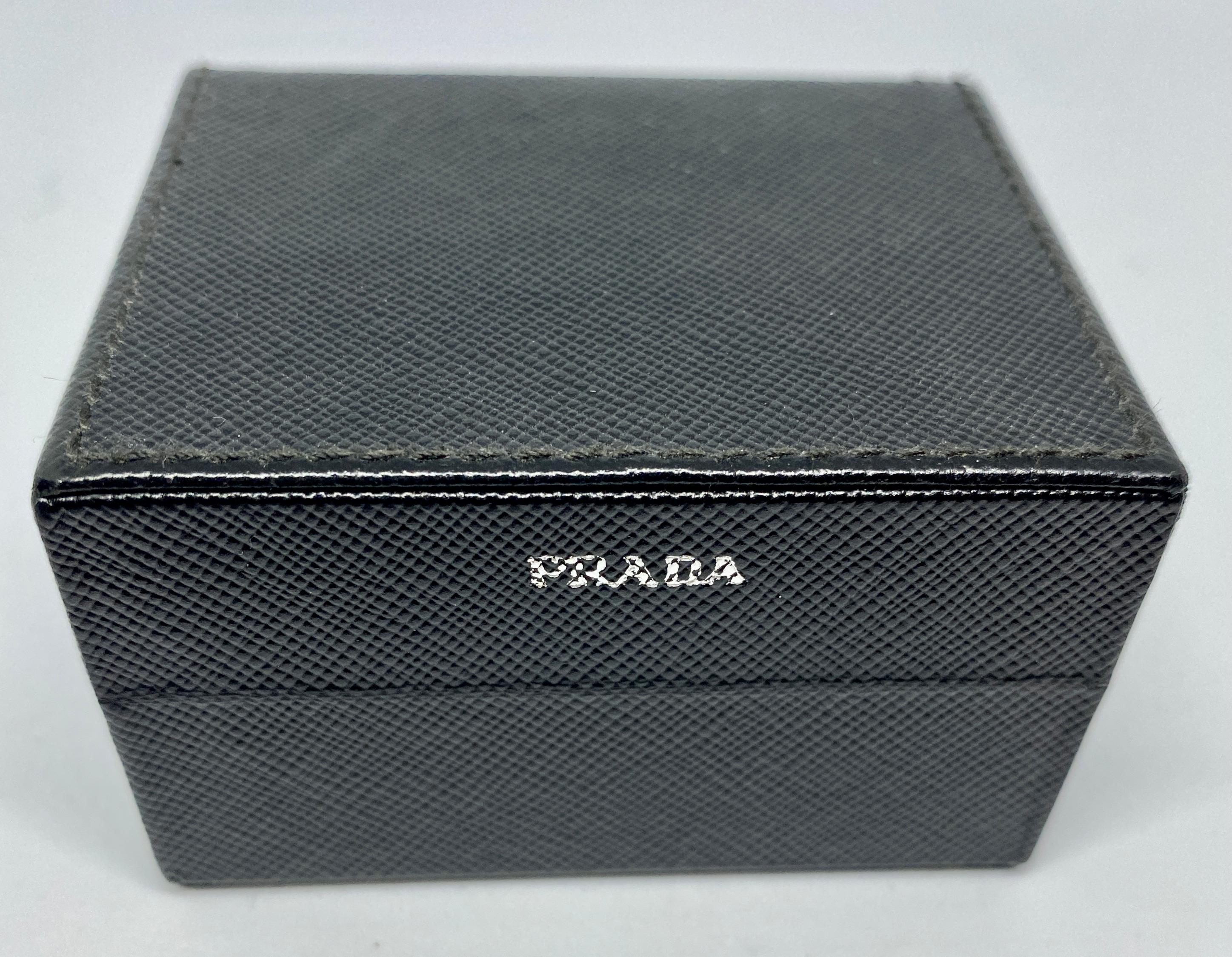 Prada Cufflinks in Sterling Silver with Multicolored Thread In Good Condition For Sale In San Rafael, CA