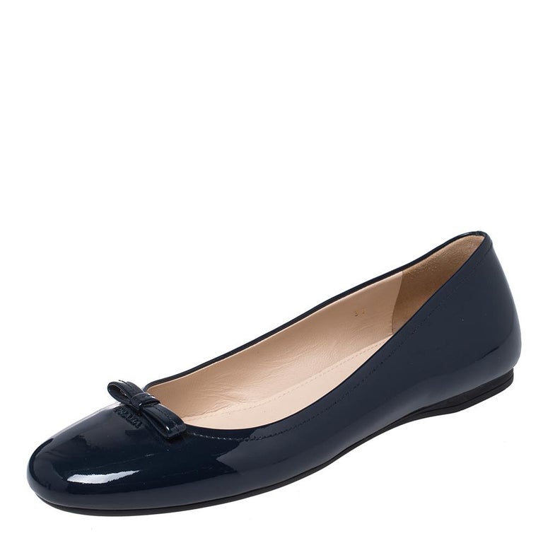Prada Dark Blue Patent Leather Bow Accents Ballet Flats Size 38 at 1stDibs