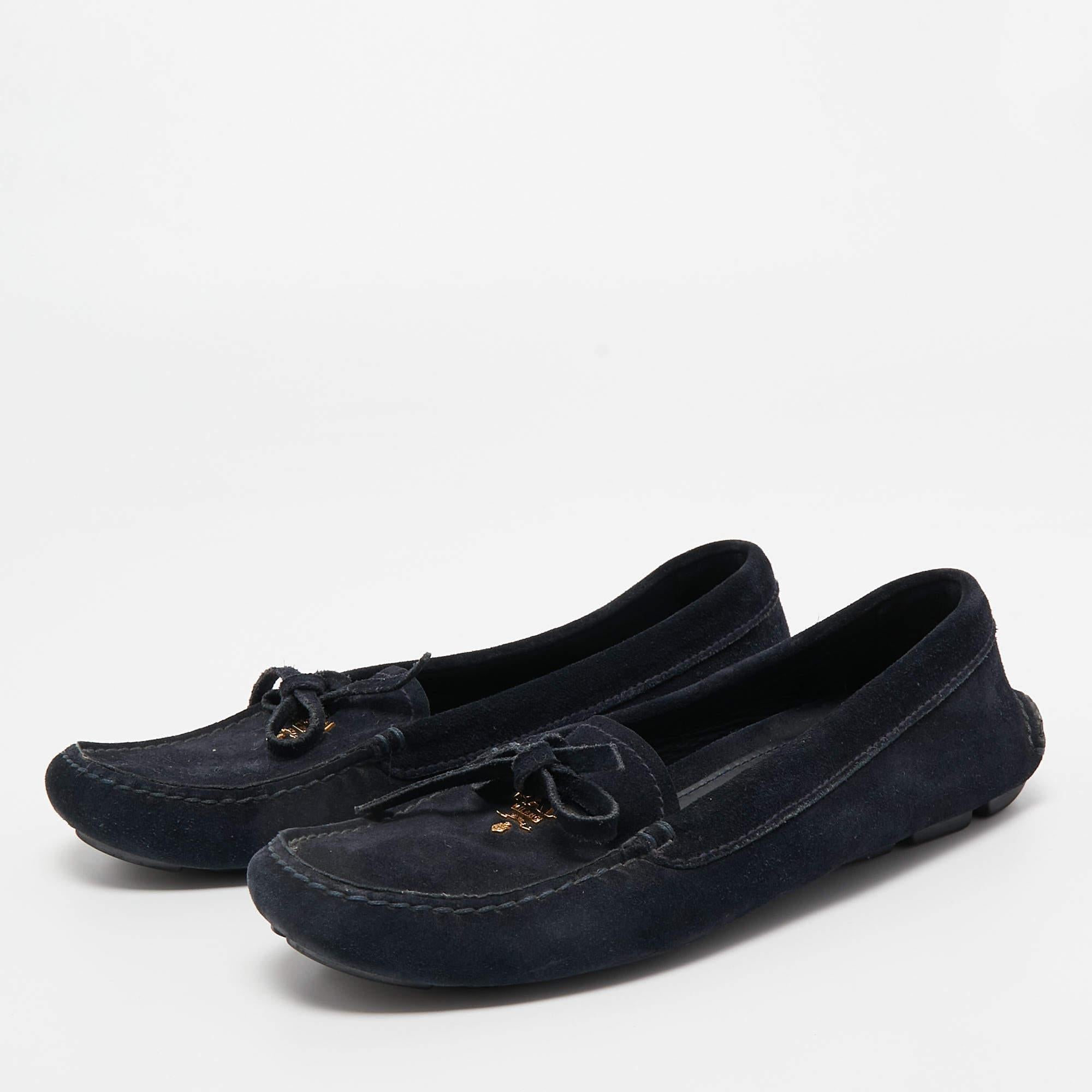 Pratiques, à la mode et durables, ces mocassins de créateurs sont conçus avec soin pour accompagner votre style quotidien. Ils sont fabriqués à l'aide des meilleurs matériaux pour être un achat de premier ordre.
