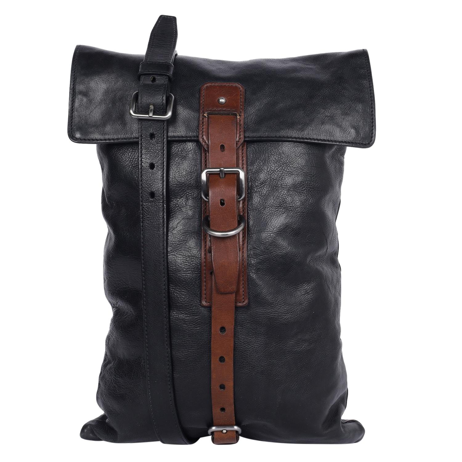 Prada Black Leather Flat Buckle Crossbody Bag In Good Condition For Sale In Salt Lake Cty, UT