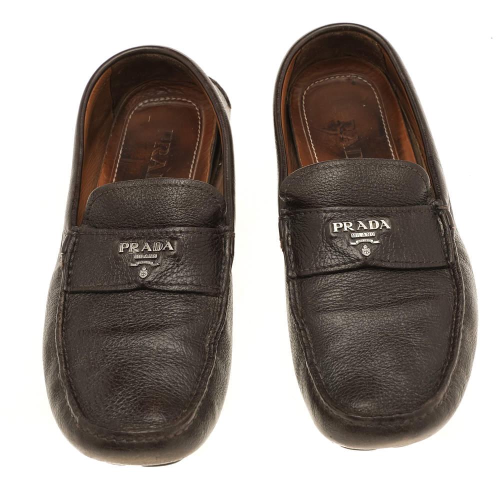 Prada Dark Brown Leather Penny Slip On Loafers Size 41 In Fair Condition For Sale In Dubai, Al Qouz 2
