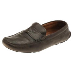 Prada - Mocassins en cuir marron foncé Taille 41