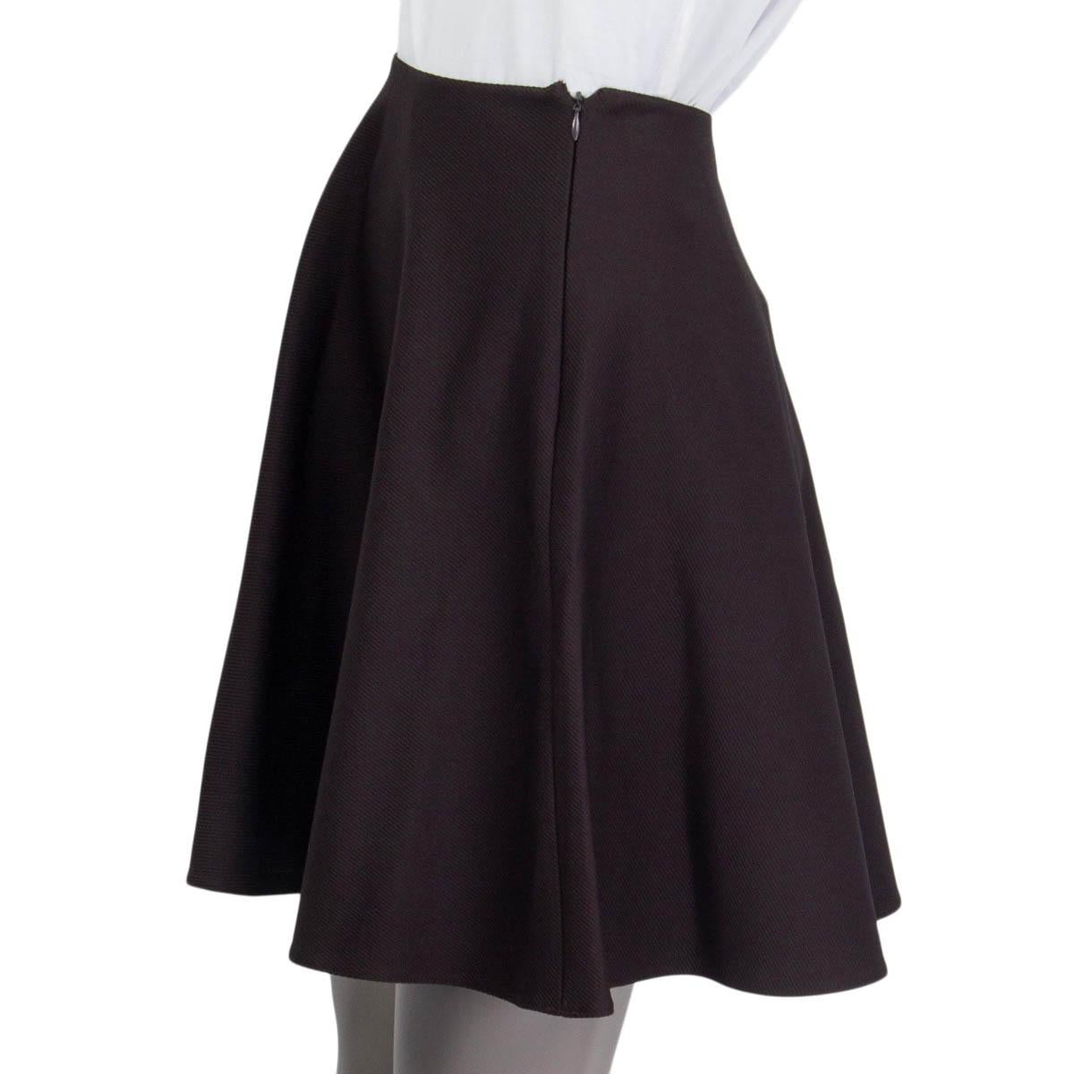 PRADA dark brown nylon FLARED SHORT Skirt 36 XXS In Excellent Condition For Sale In Zürich, CH