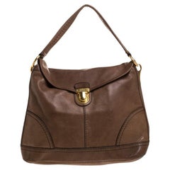 Prada Hobo en cuir souple marron foncé Pushlock