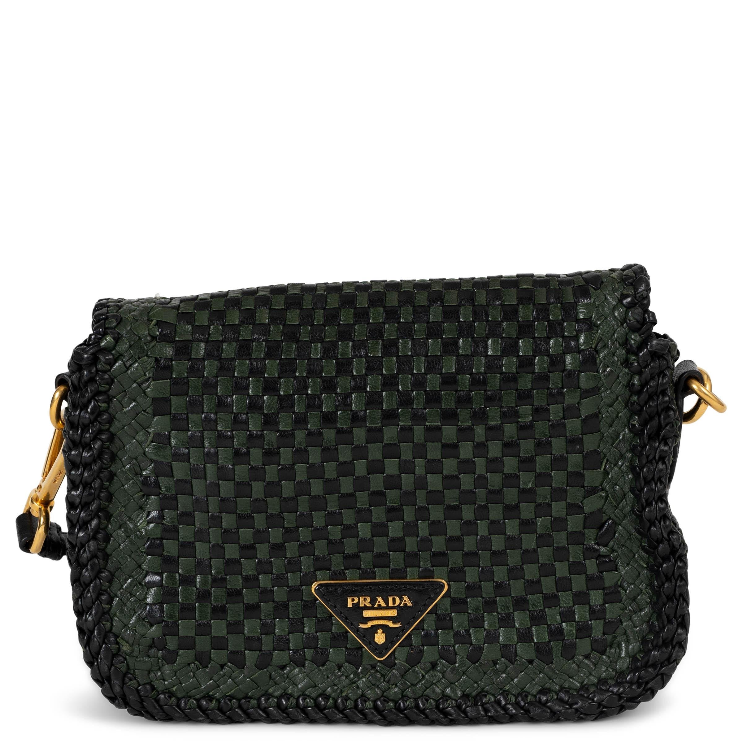 Nero PRADA Borsa a tracolla MADRAS WOVEN in pelle verde scuro e nera in vendita