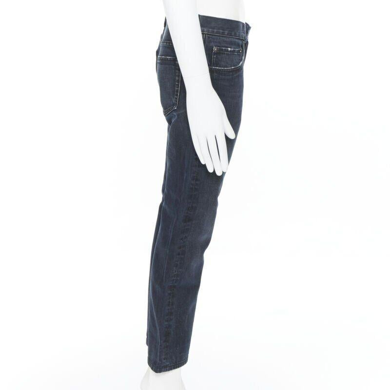 PRADA pantalon en denim lavé gris foncé à braguette boutonnée, coupe fuselée, jambe fine, jean 28