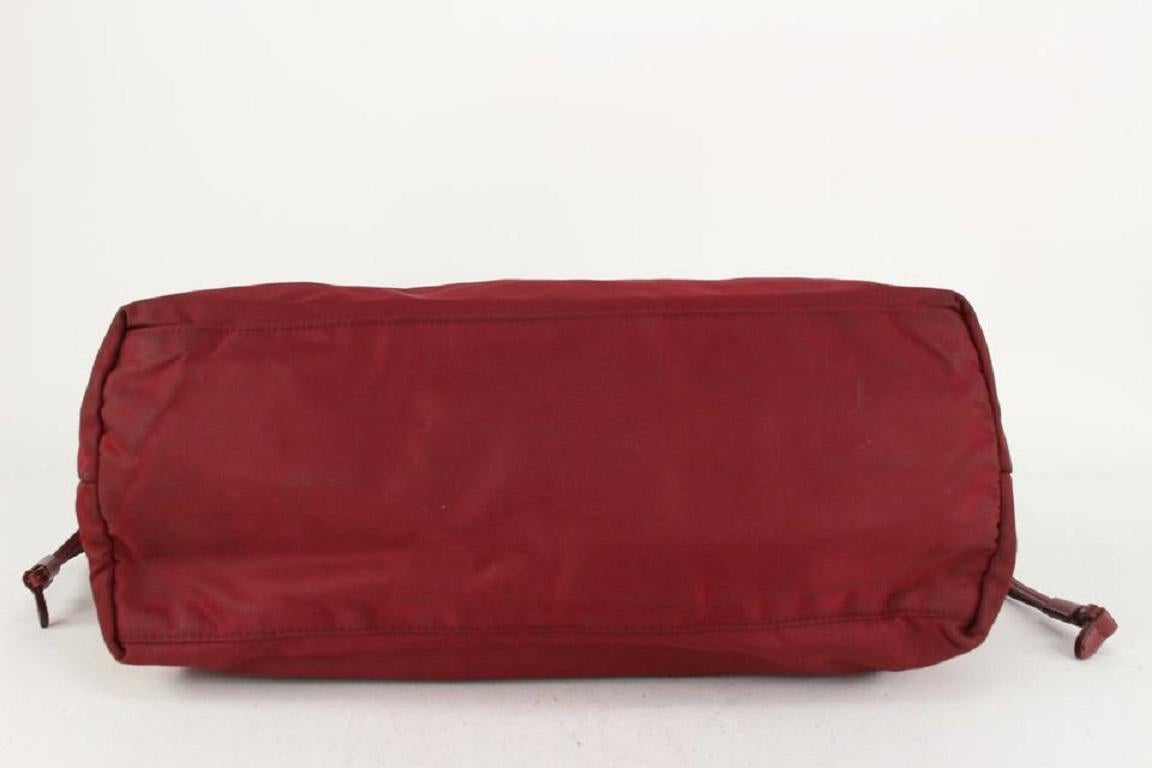 Prada Dark Red Tessuto Nylon Shopper Tote Bag 820pr84c In Good Condition In Dix hills, NY