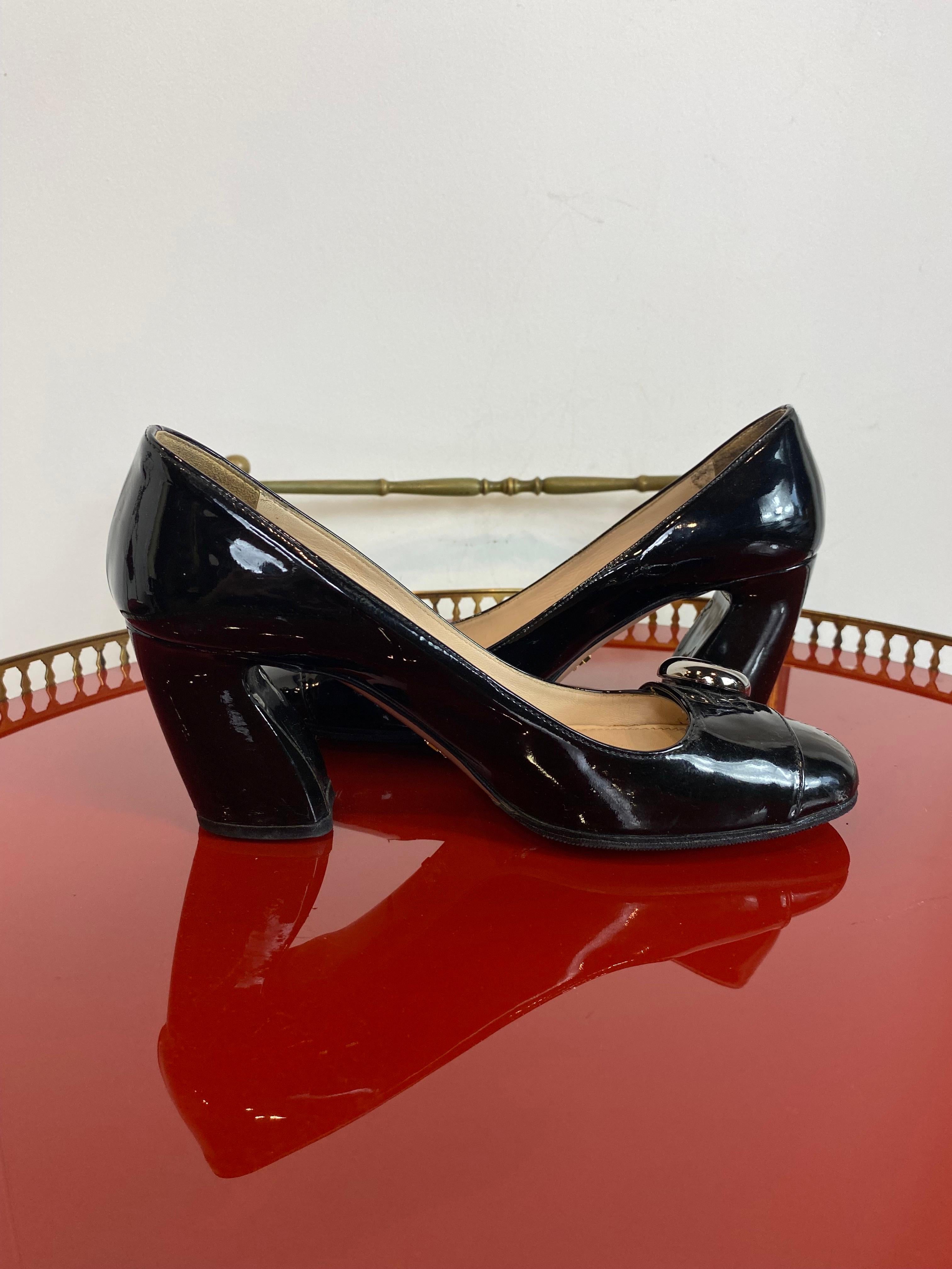 Prada décolleté In Good Condition For Sale In Carnate, IT