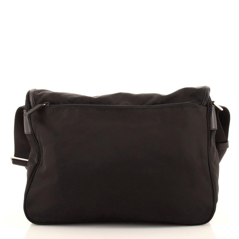 Prada Double Buckle Flap Kameratasche Tessuto Medium (Schwarz)