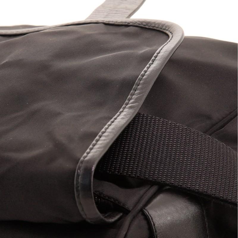 Prada Double Buckle Flap Kameratasche Tessuto Medium 2