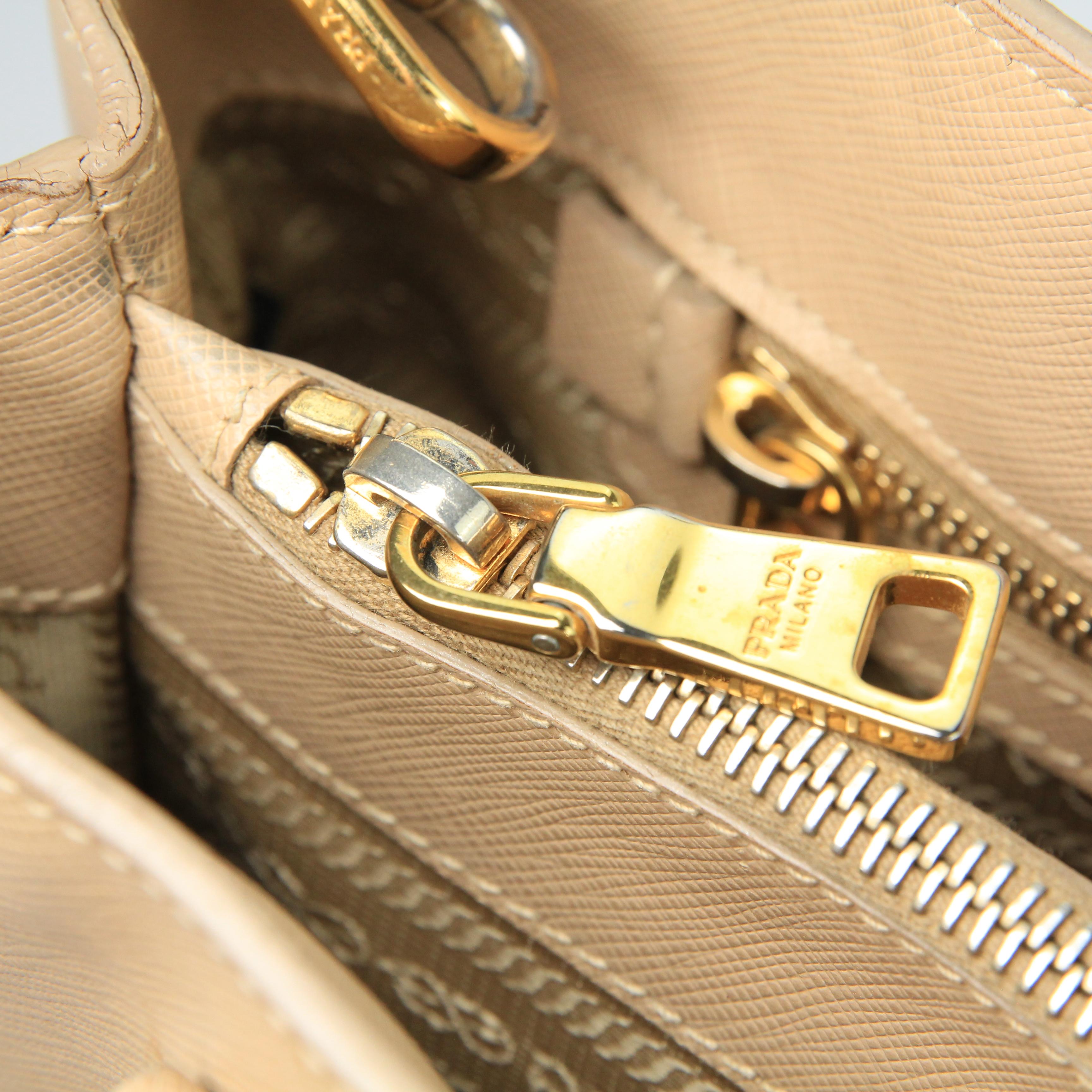 Prada Double leather handbag For Sale 10