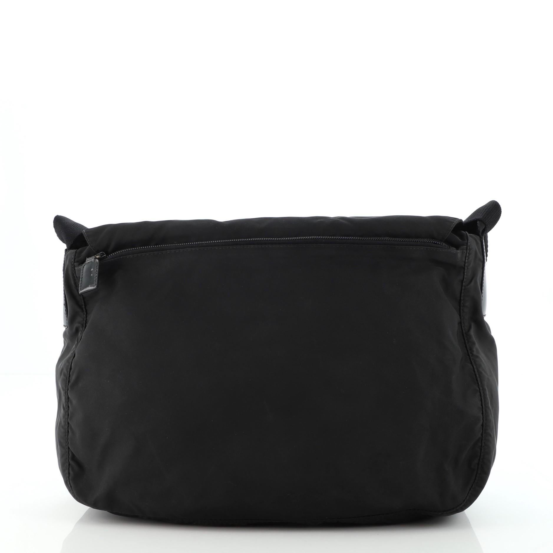 Prada Messenger Bag mit doppelter Tasche Tessuto Medium (Schwarz)