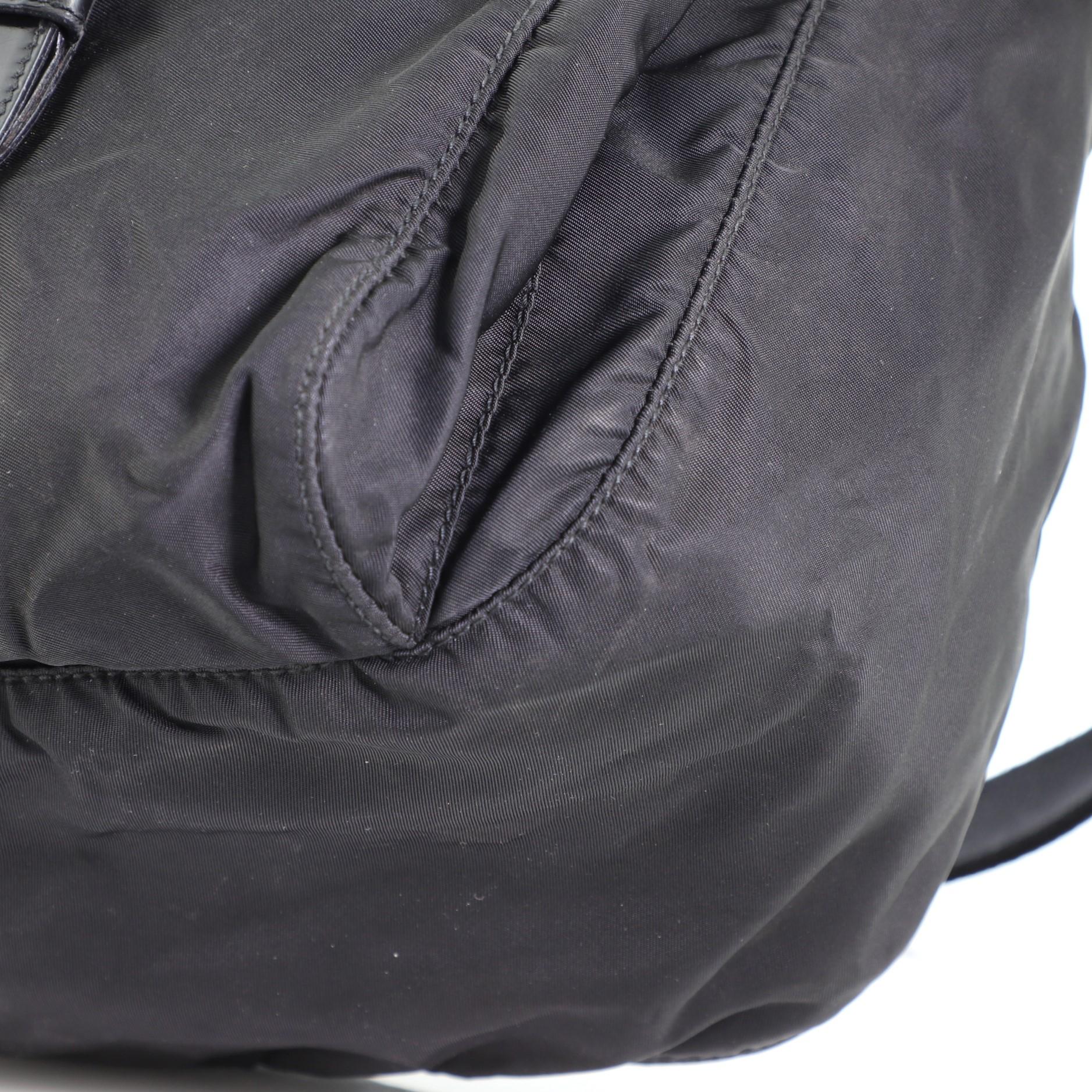 Prada Messenger Bag mit doppelter Tasche Tessuto Medium 1