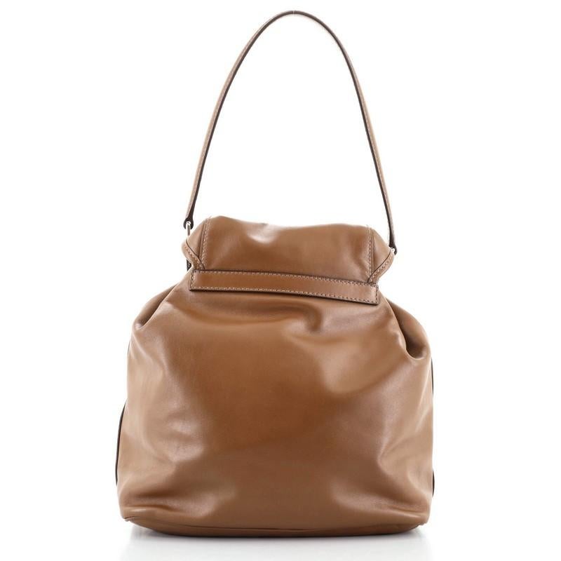 Prada Double Pocket Umhängetasche aus weichem Kalbsleder Klein (Braun)