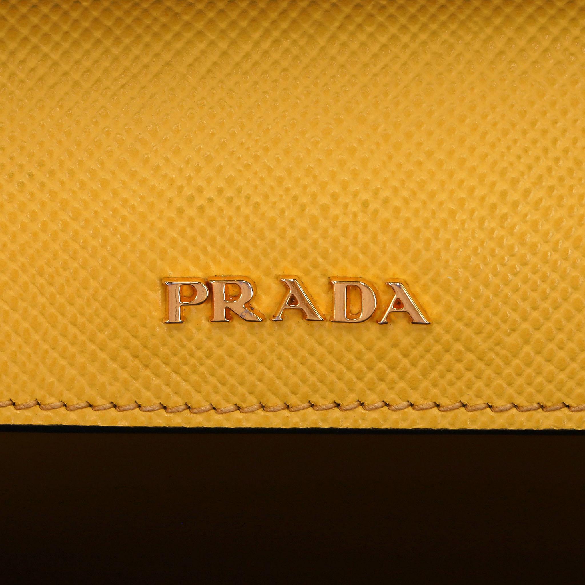 Prada Double Saffiano Leather Large Tote Bag en vente 4