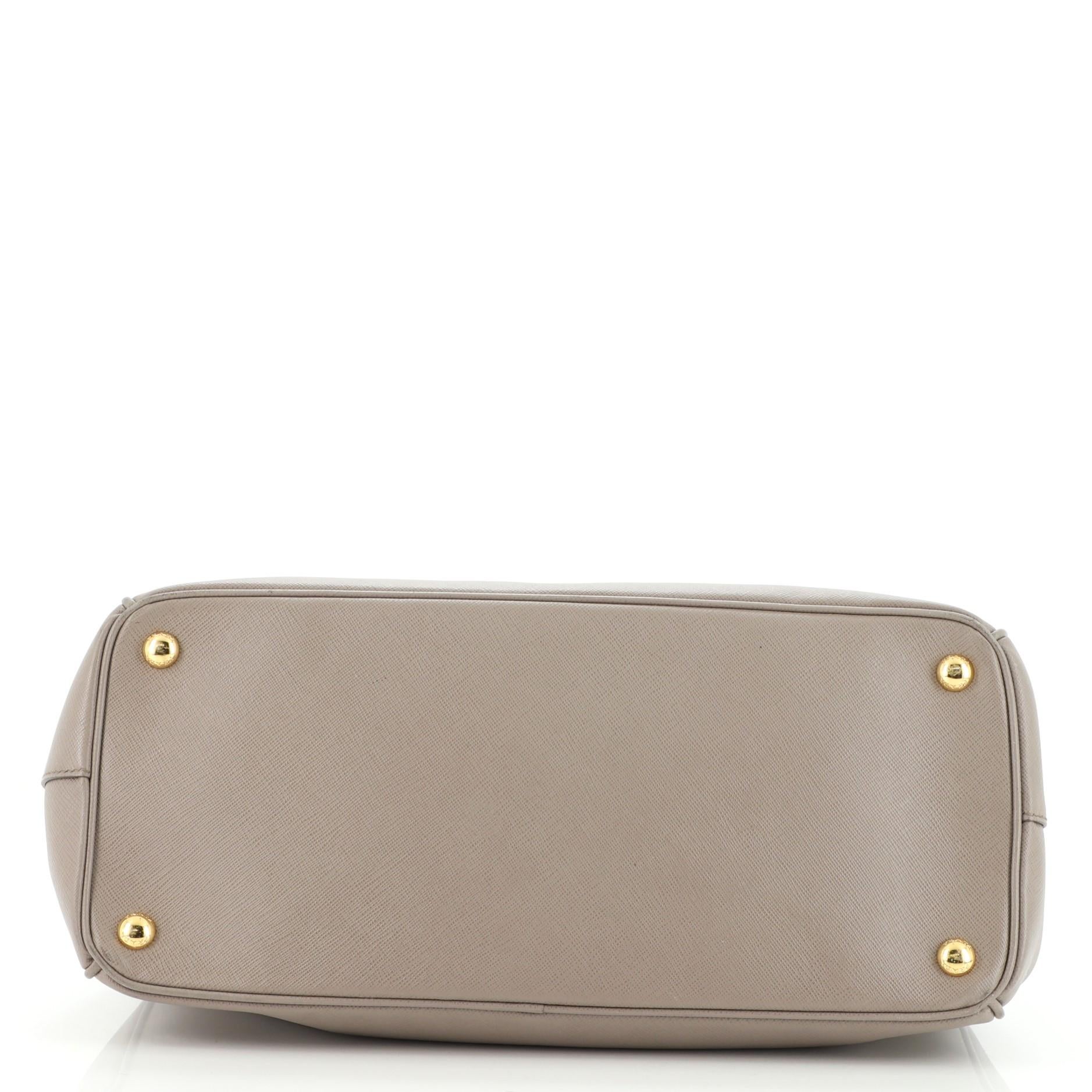 prada clochette