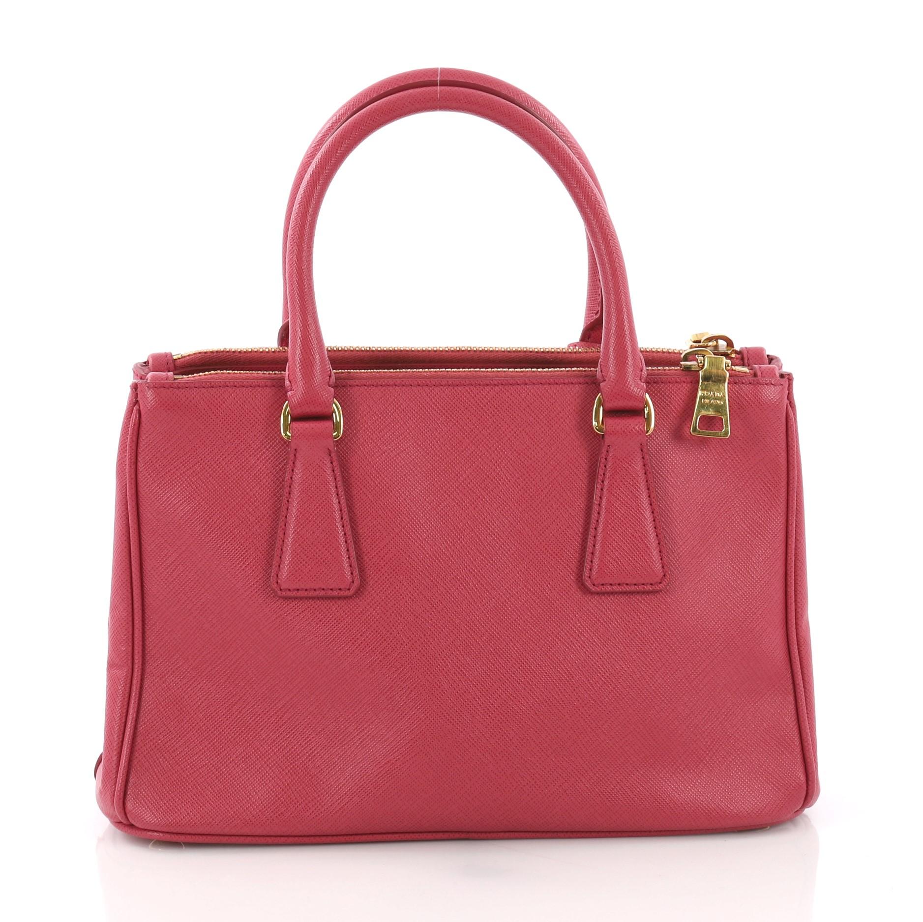 Prada Double Zip Lux Tote Saffiano Leather Small im Zustand „Gut“ in NY, NY