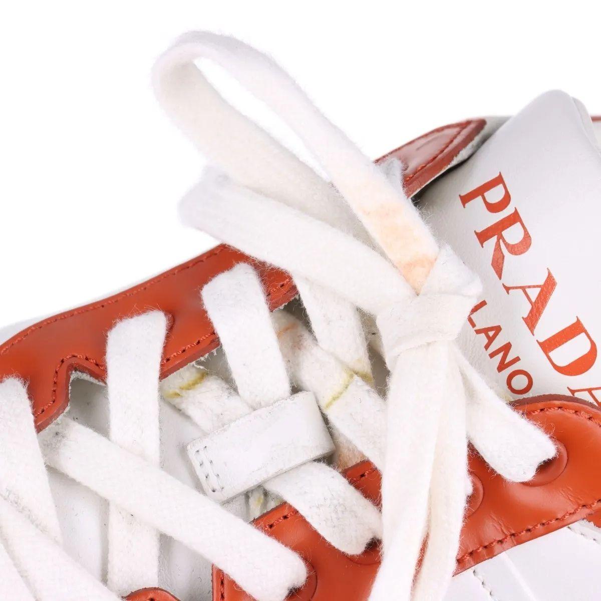 Prada Downtown Leather Sneaker Brown x White en vente 9
